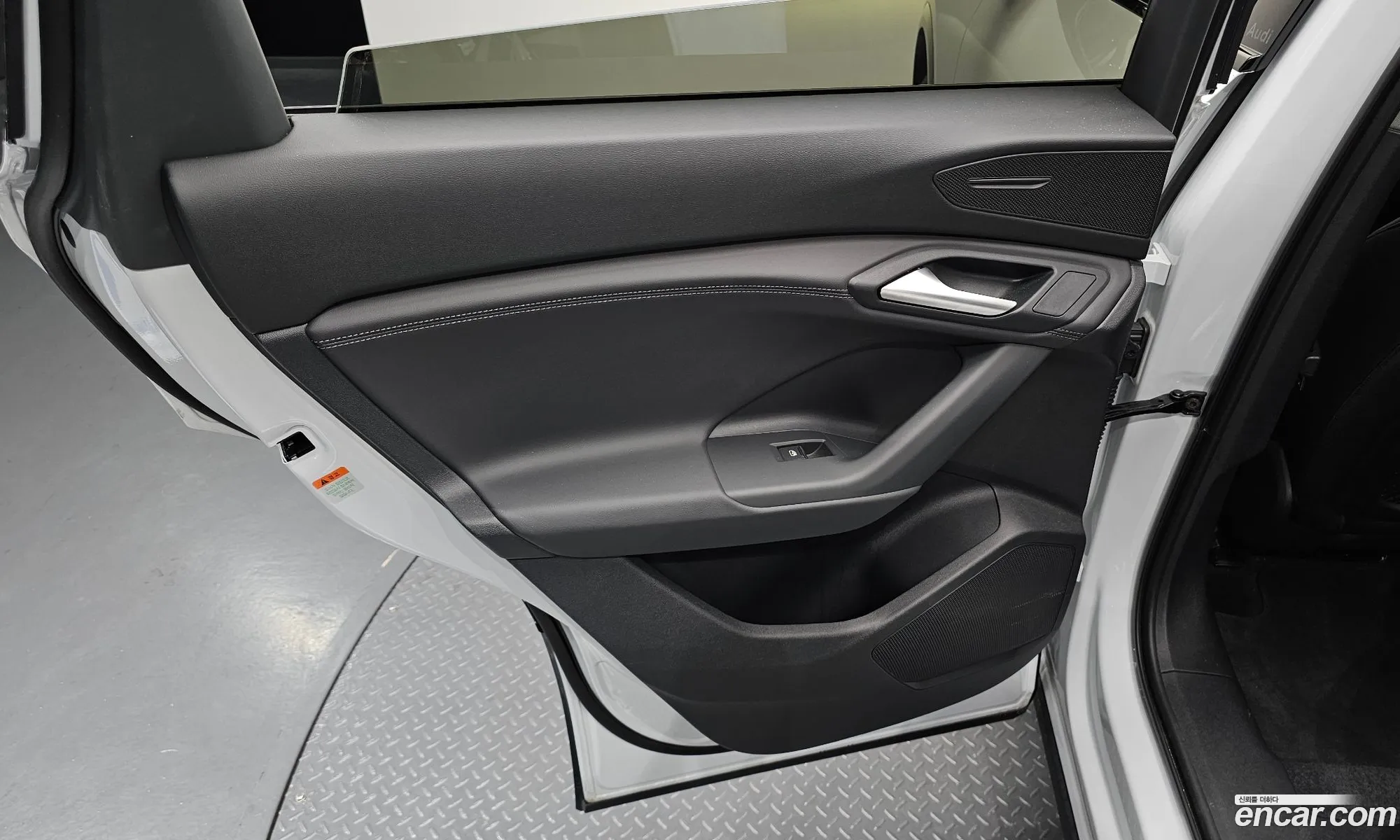 Audi Q6 e-tron 2025 — 13