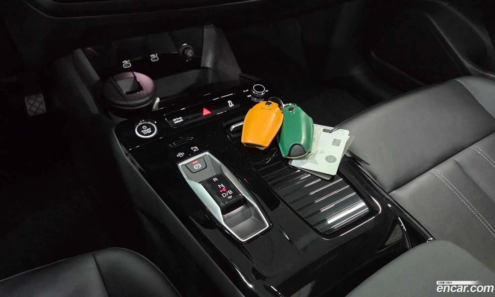 Audi Q6 e-tron 2025 — 24