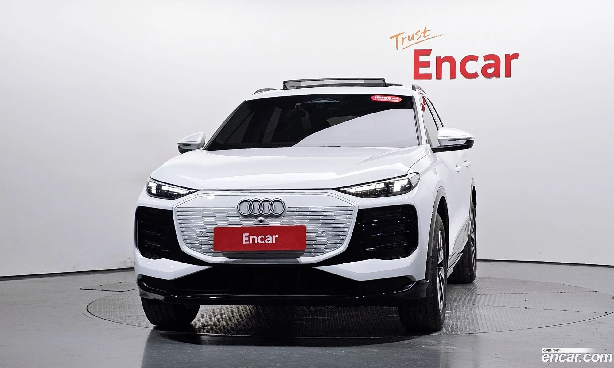 Audi Q6 e-tron 2025 — 4