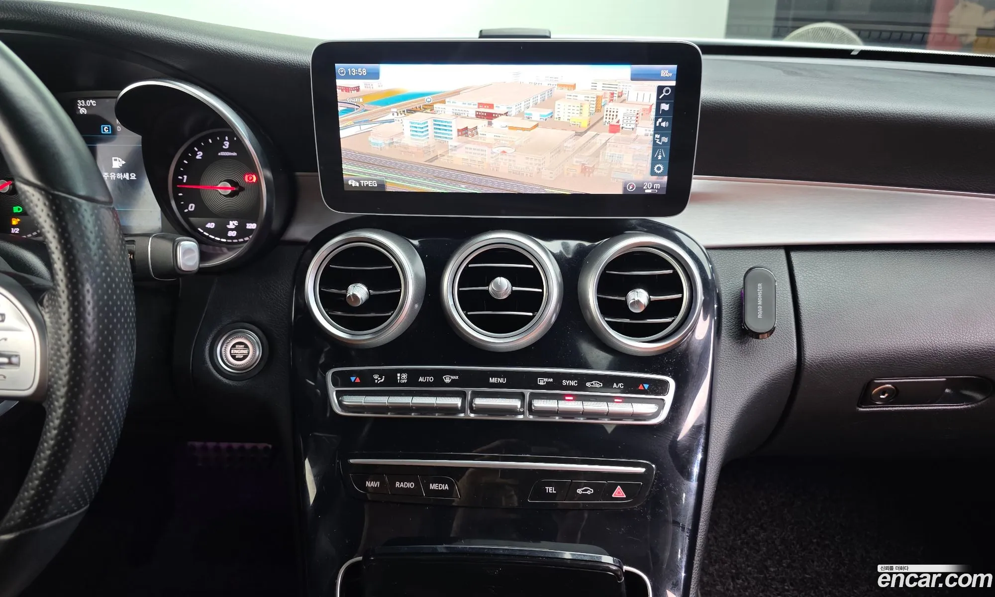 Mercedes-Benz C-Class W205 2019 — 30