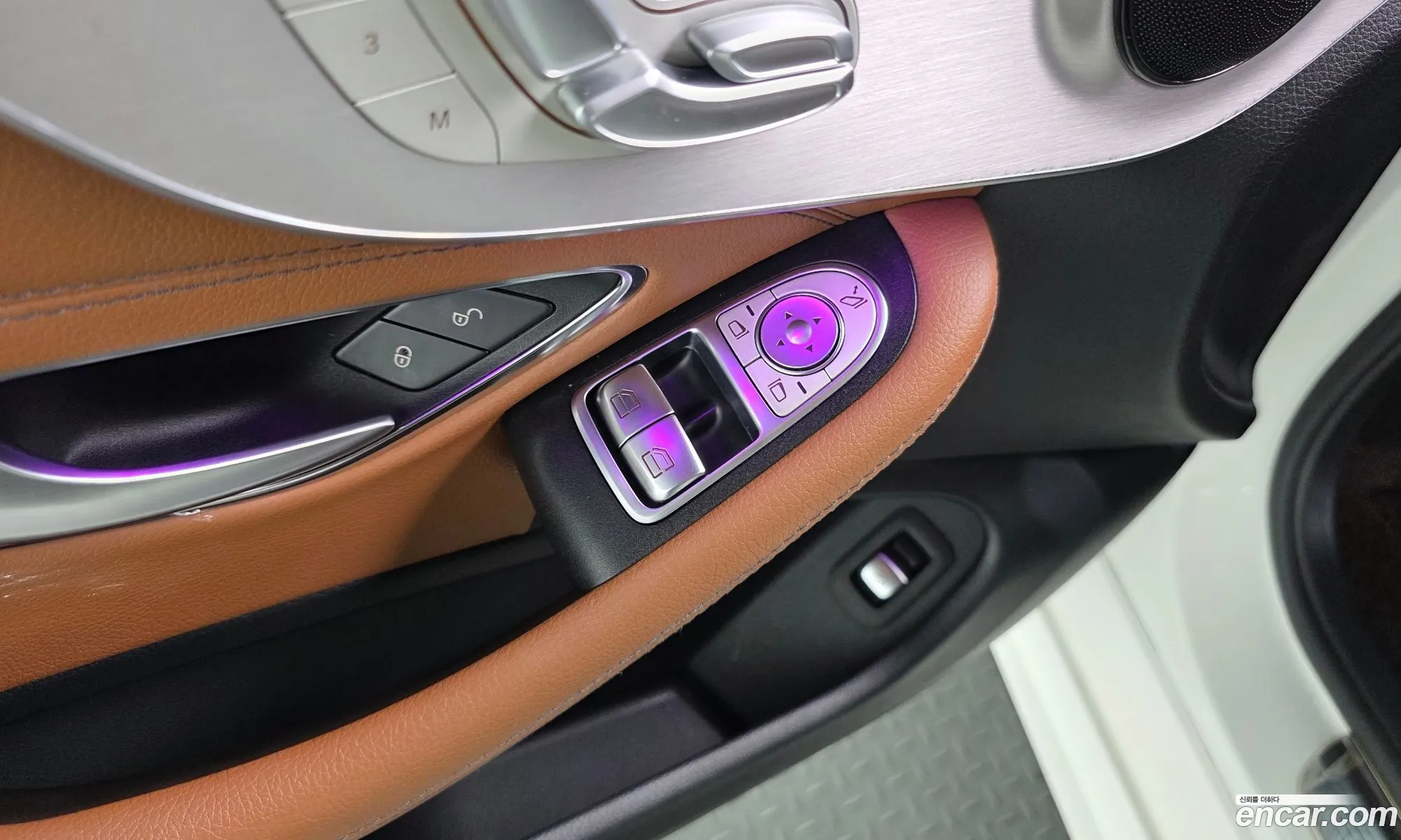 Mercedes-Benz C-Class W205 2019 — 18