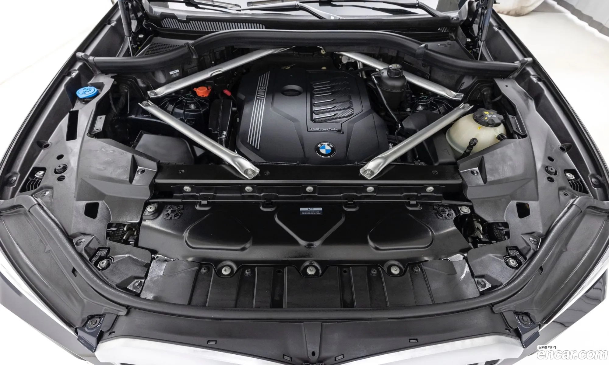 BMW X6 2023 — 7