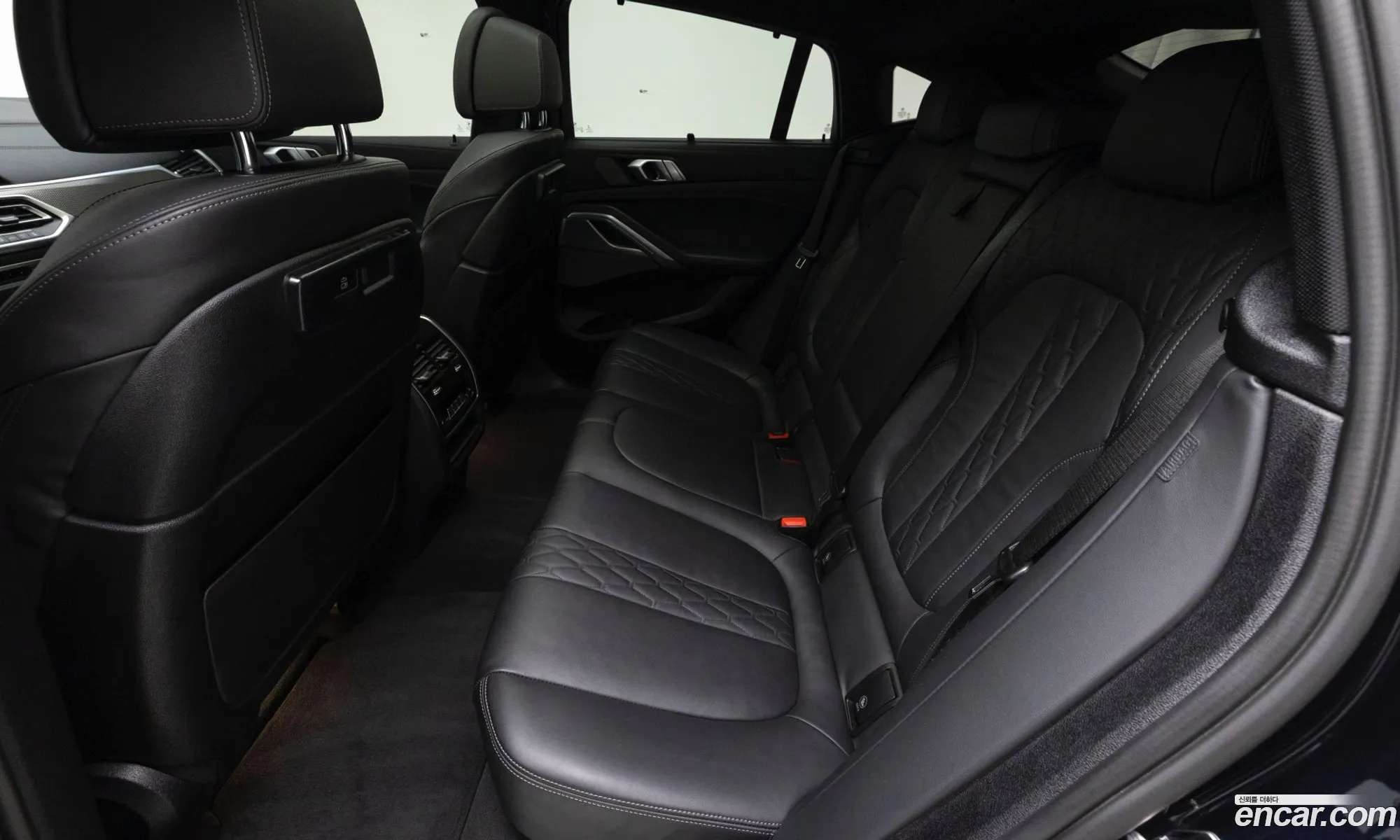 BMW X6 2023 — 18