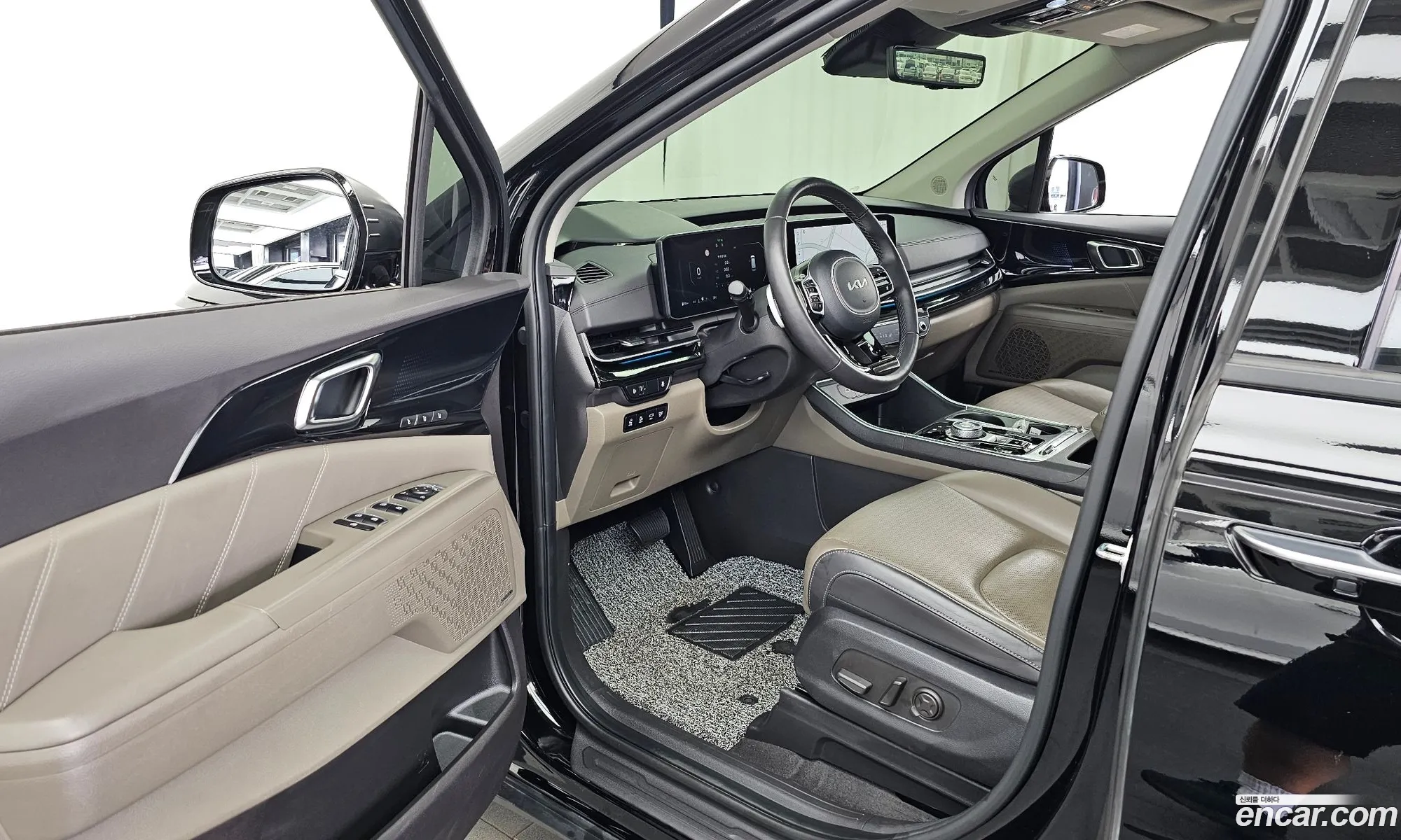 Kia Carnival 2024 — 16
