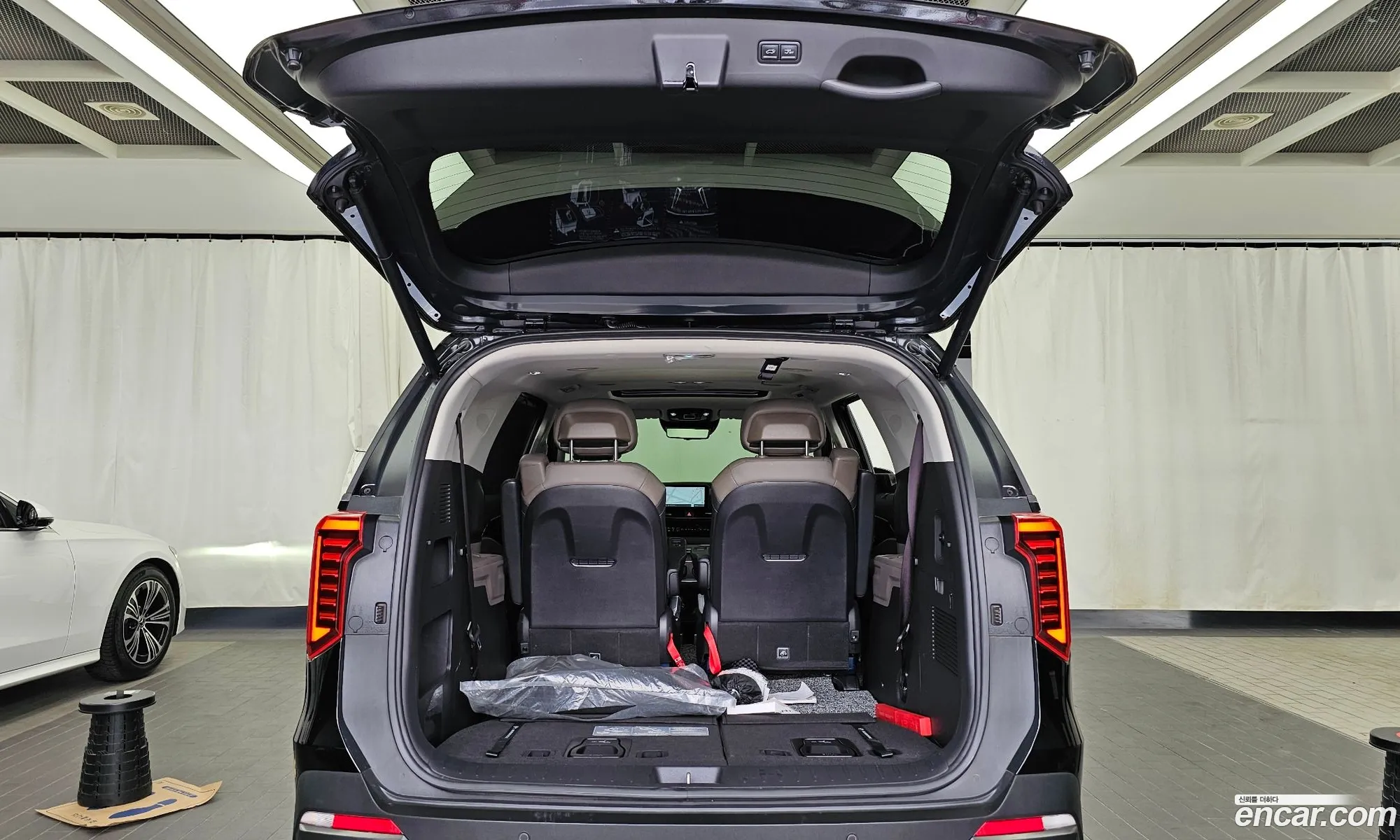 Kia Carnival 2024 — 30