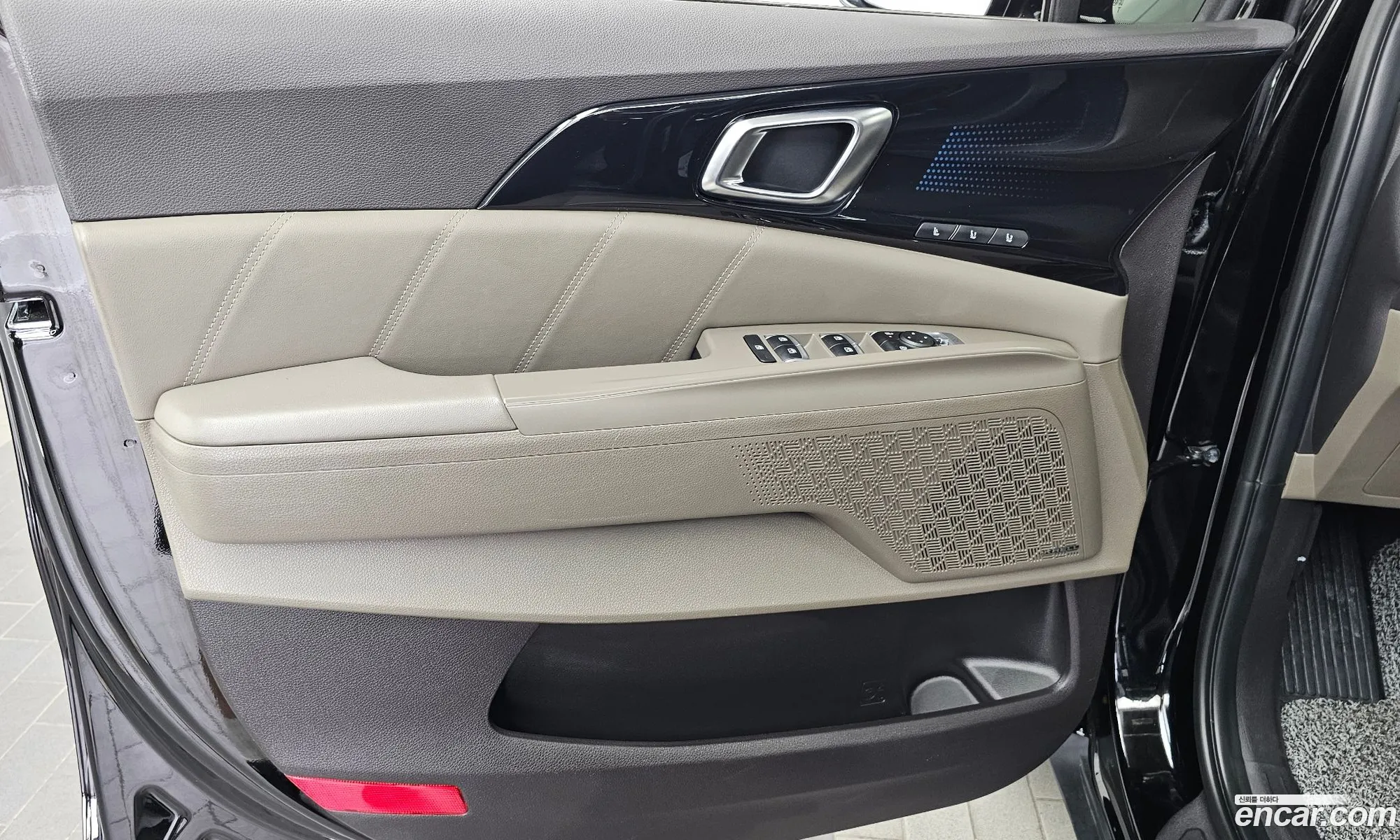 Kia Carnival 2024 — 32