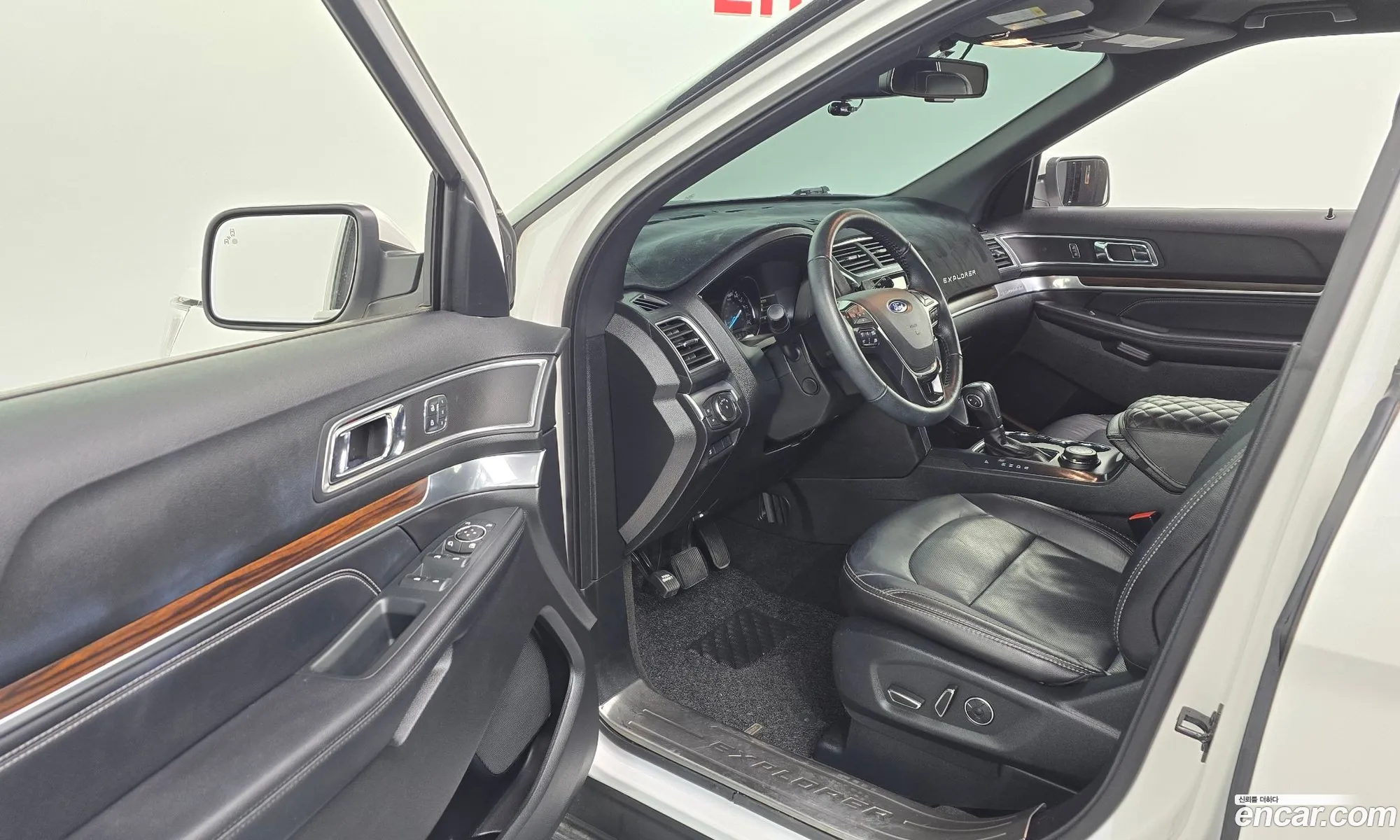 Ford Explorer 2018 — 2