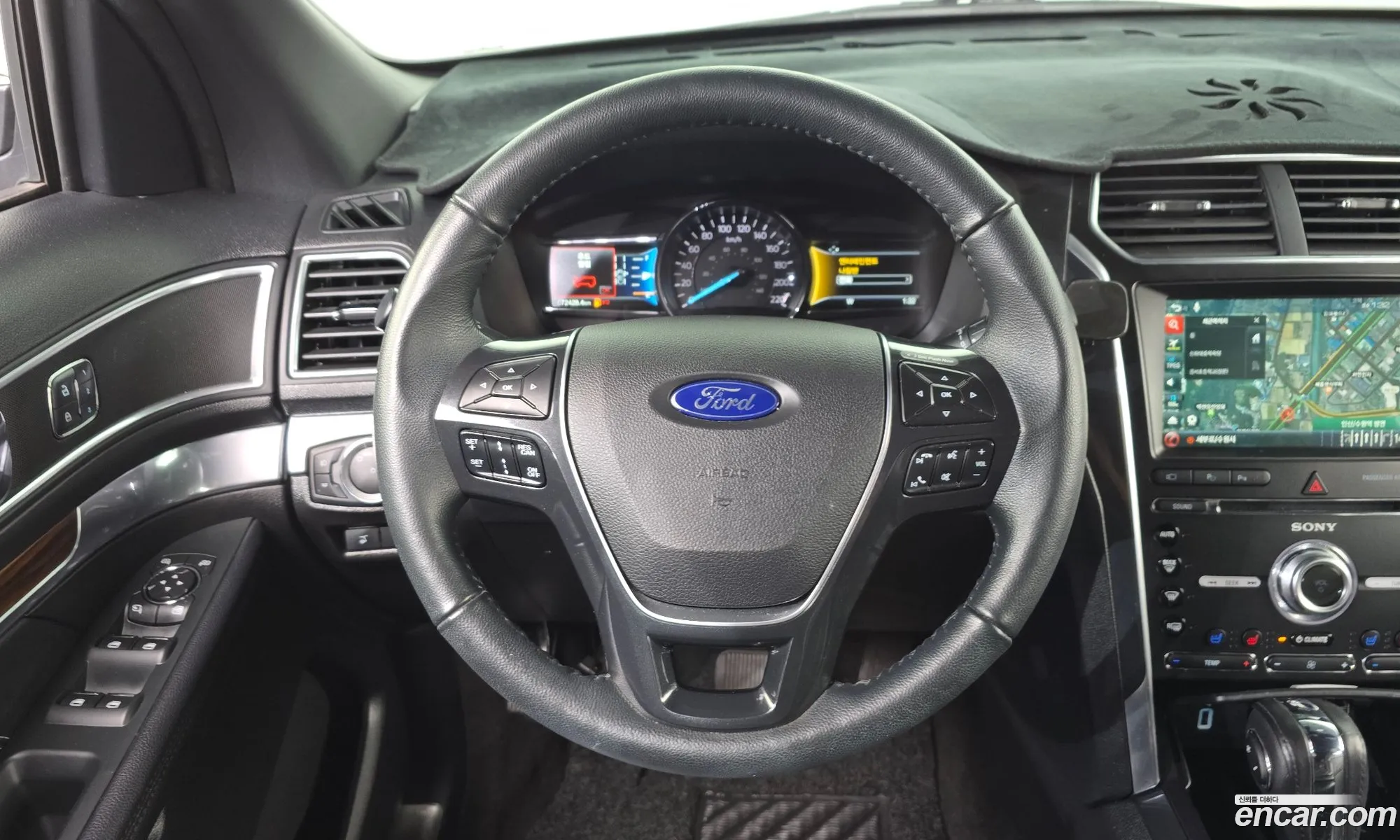 Ford Explorer 2018 — 30