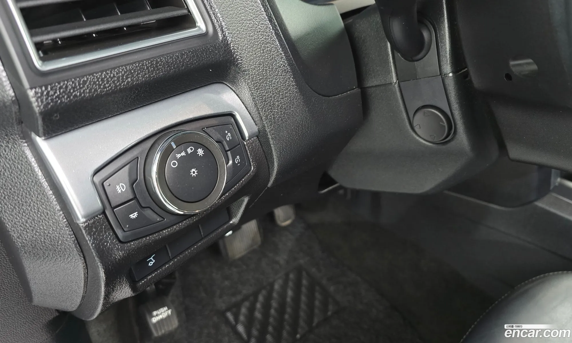 Ford Explorer 2018 — 4