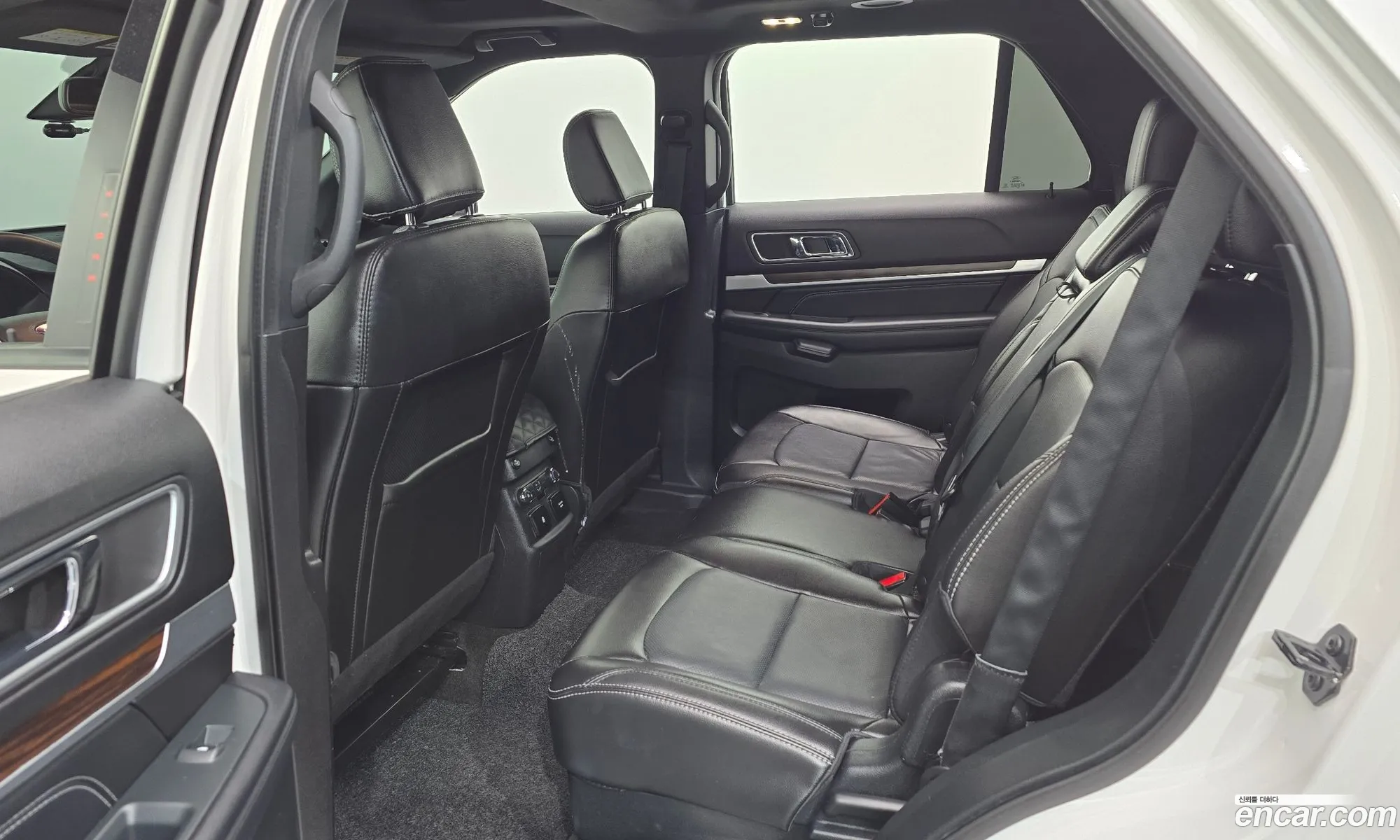 Ford Explorer 2018 — 26