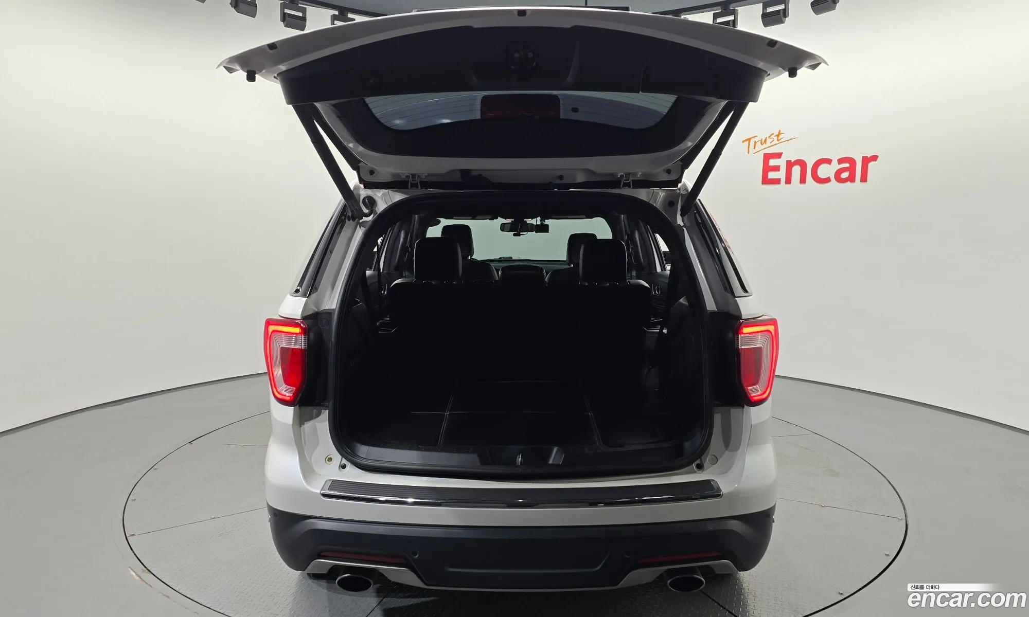 Ford Explorer 2018 — 23