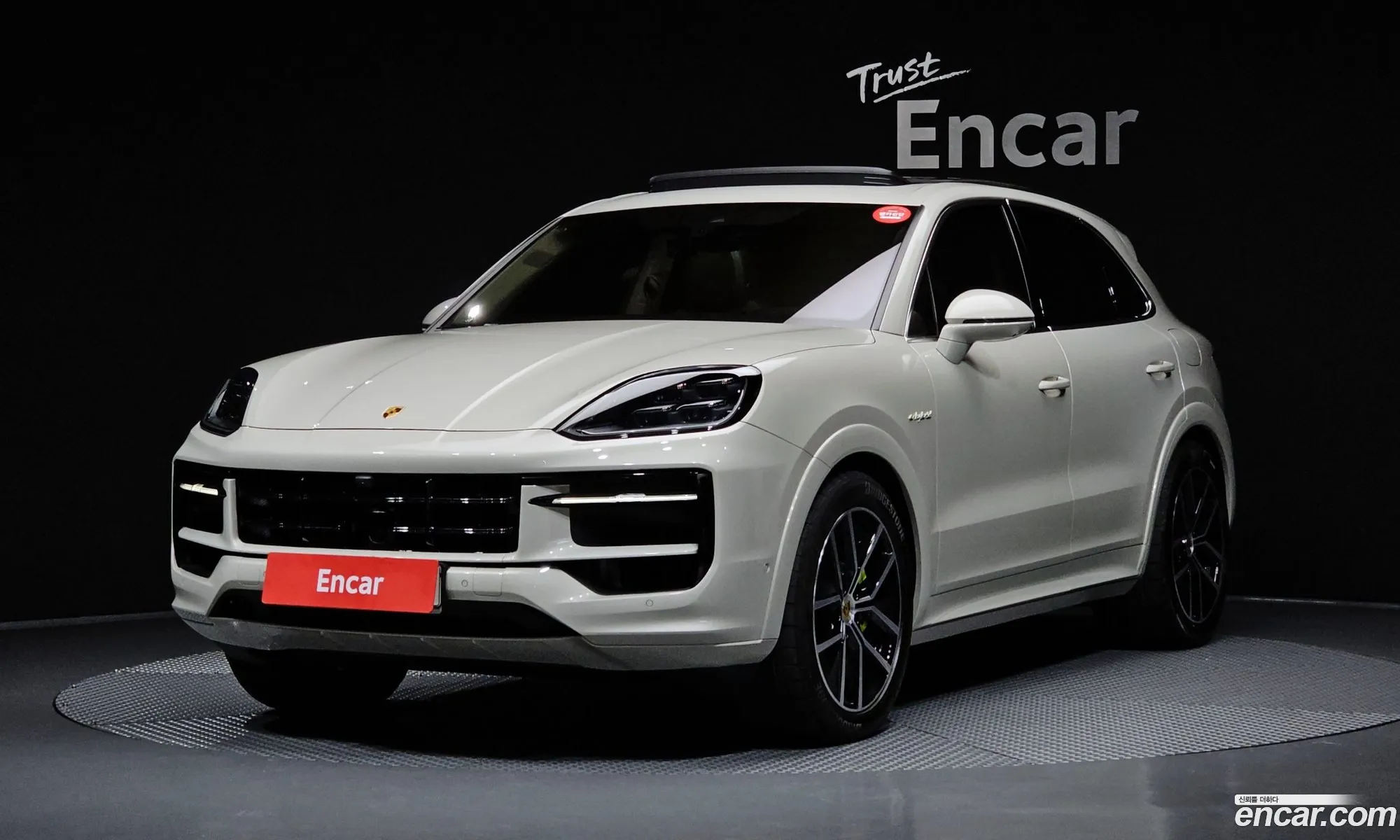 Porsche Cayenne 2024 WP1AN29Y5RDA54196 — 3