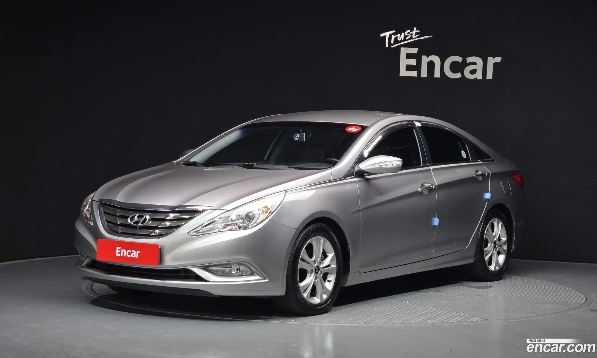 Hyundai YF Sonata 2009 — 6