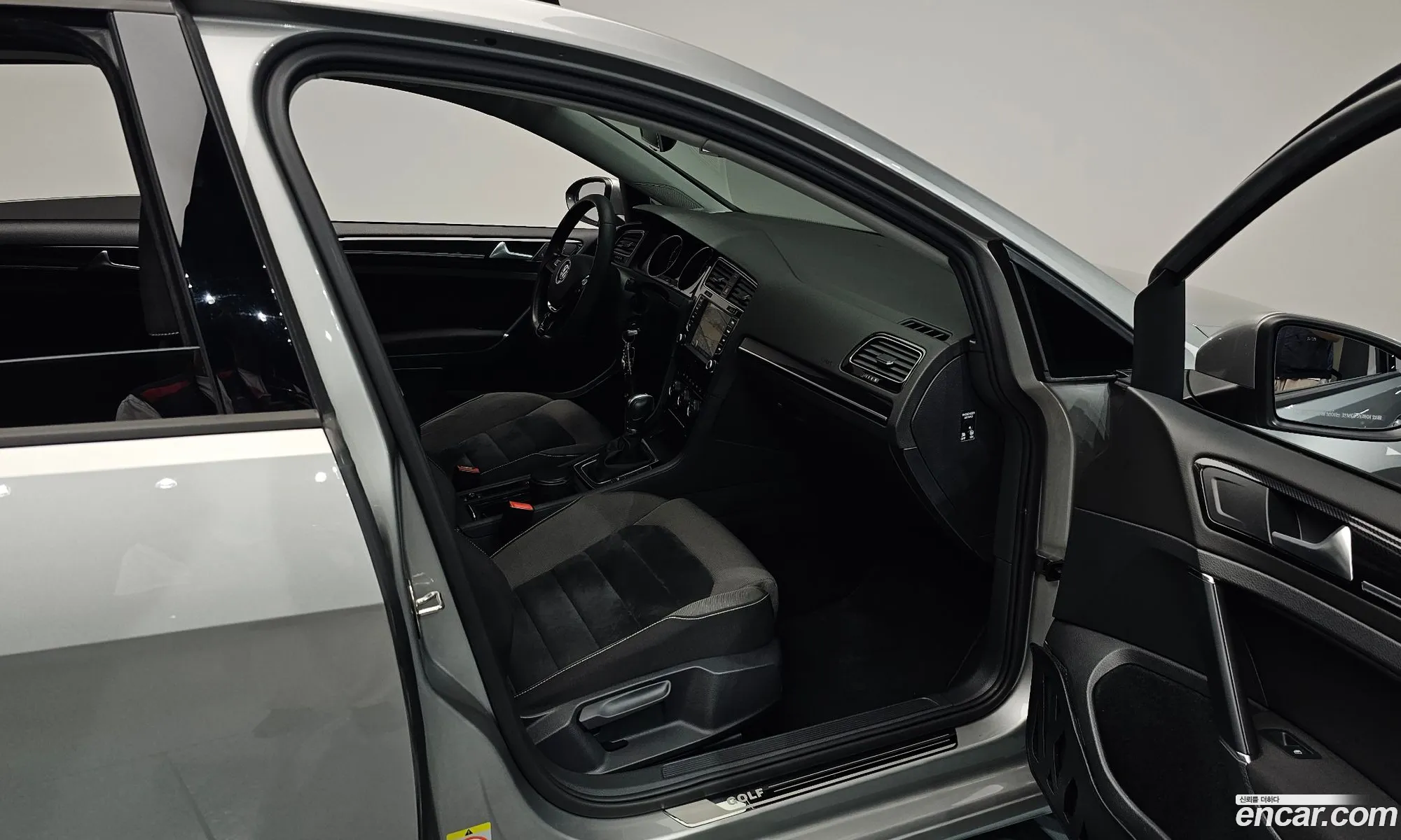 Volkswagen Golf 7th Gen 2014 — 7