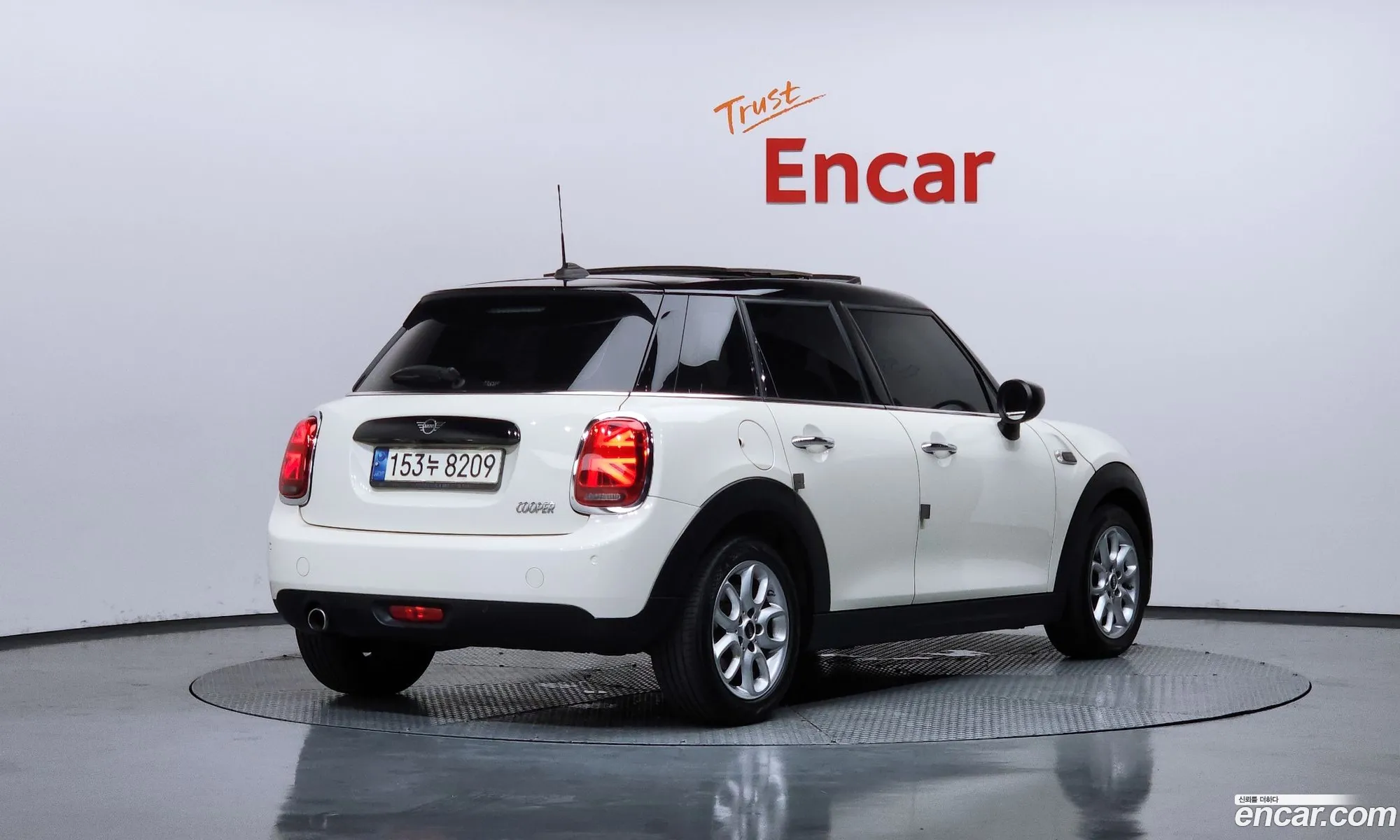 Mini Cooper 2021 WMWXV7109M2N71064 — 30
