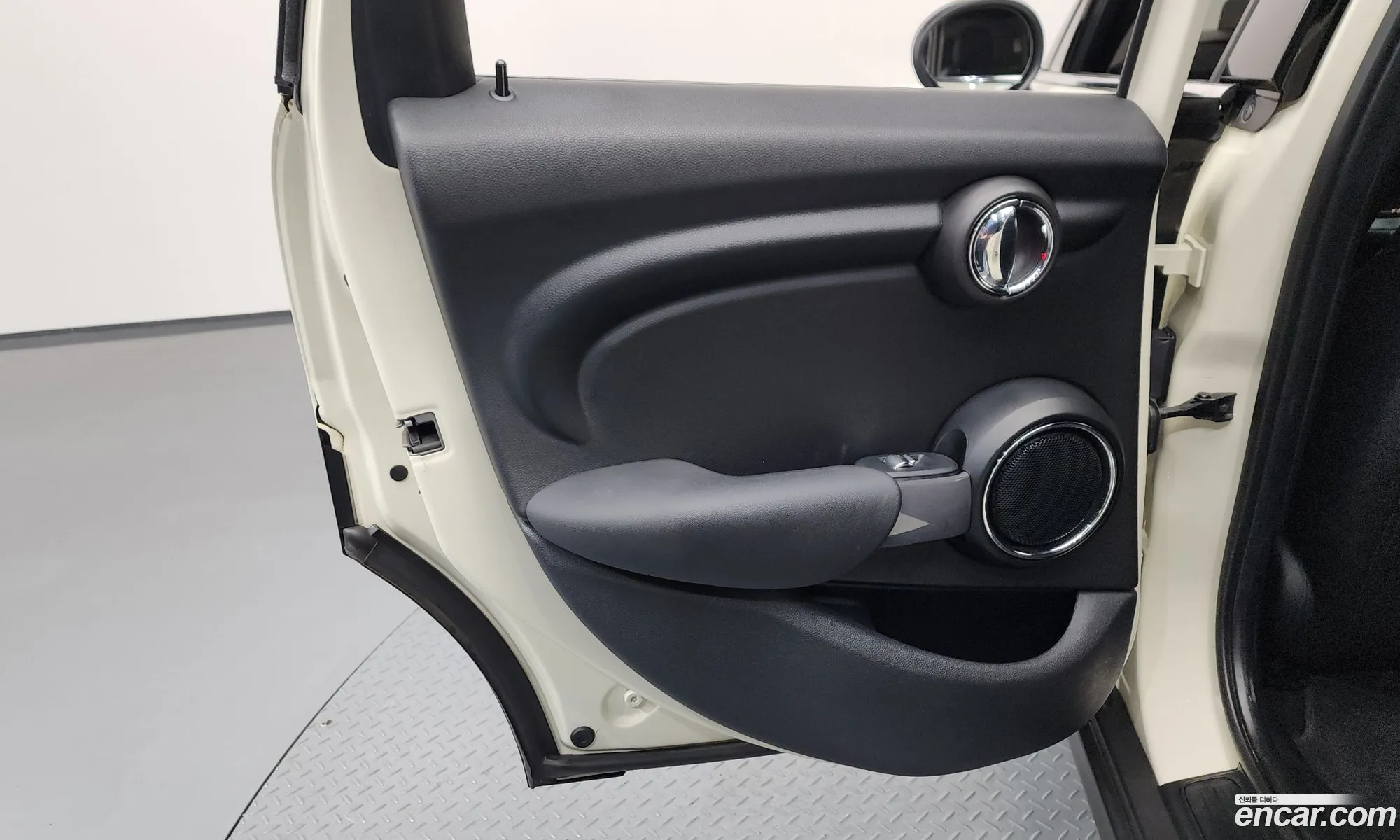 Mini Cooper 2021 WMWXV7109M2N71064 — 27