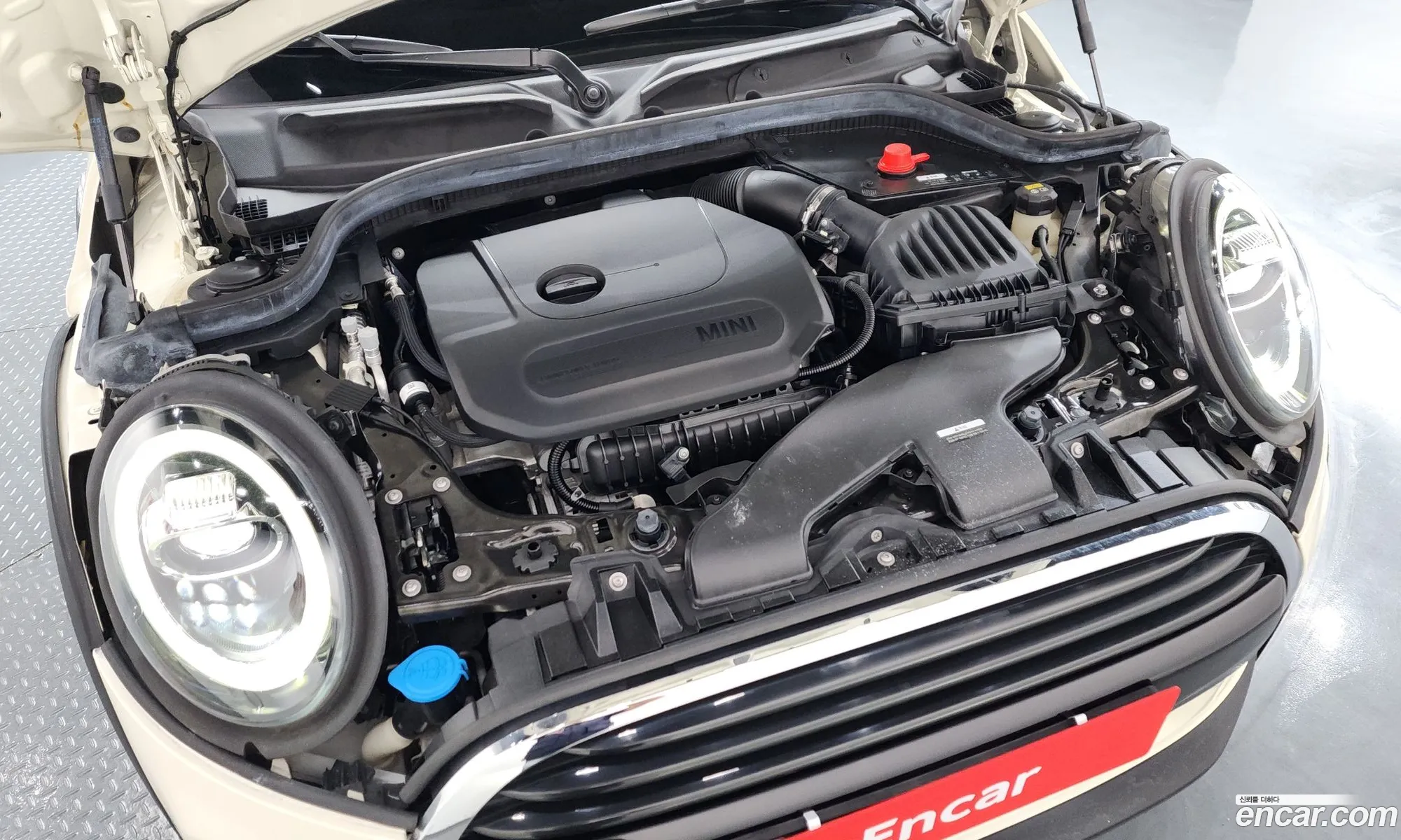 Mini Cooper 2021 WMWXV7109M2N71064 — 2