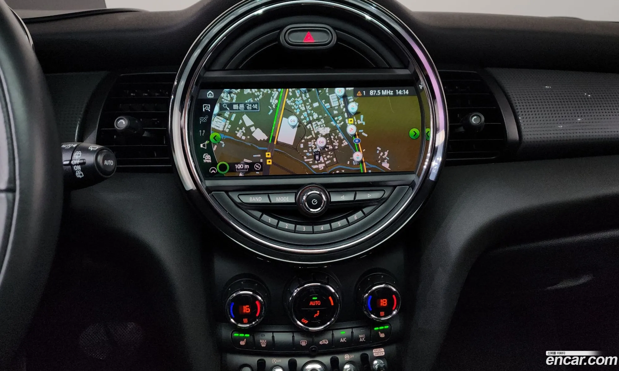 Mini Cooper 2021 WMWXV7109M2N71064 — 14