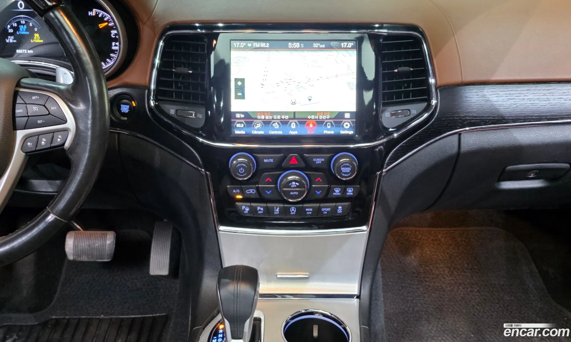 Jeep Grand Cherokee 2020 — 23