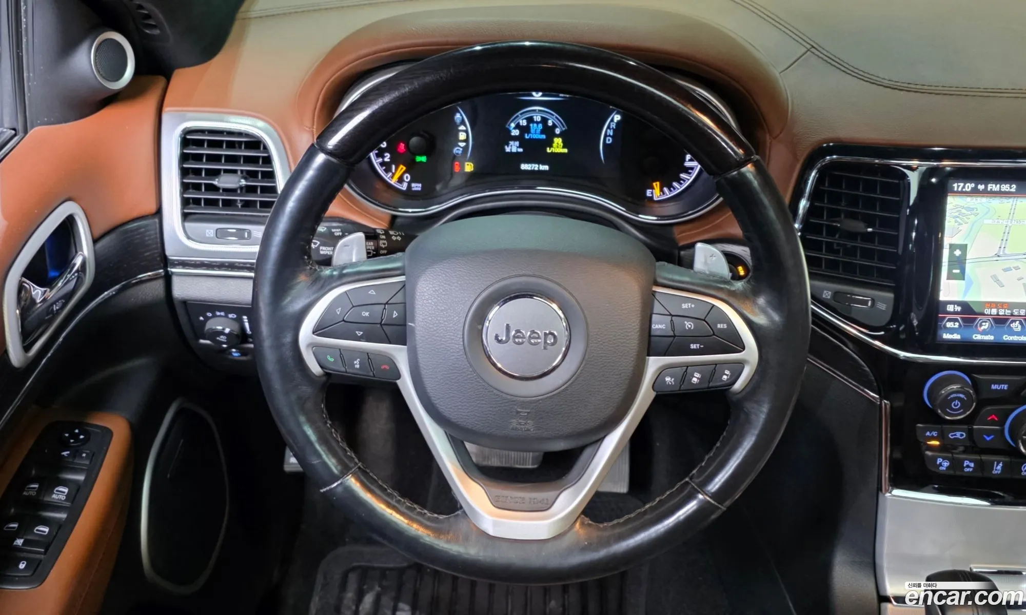 Jeep Grand Cherokee 2020 — 26