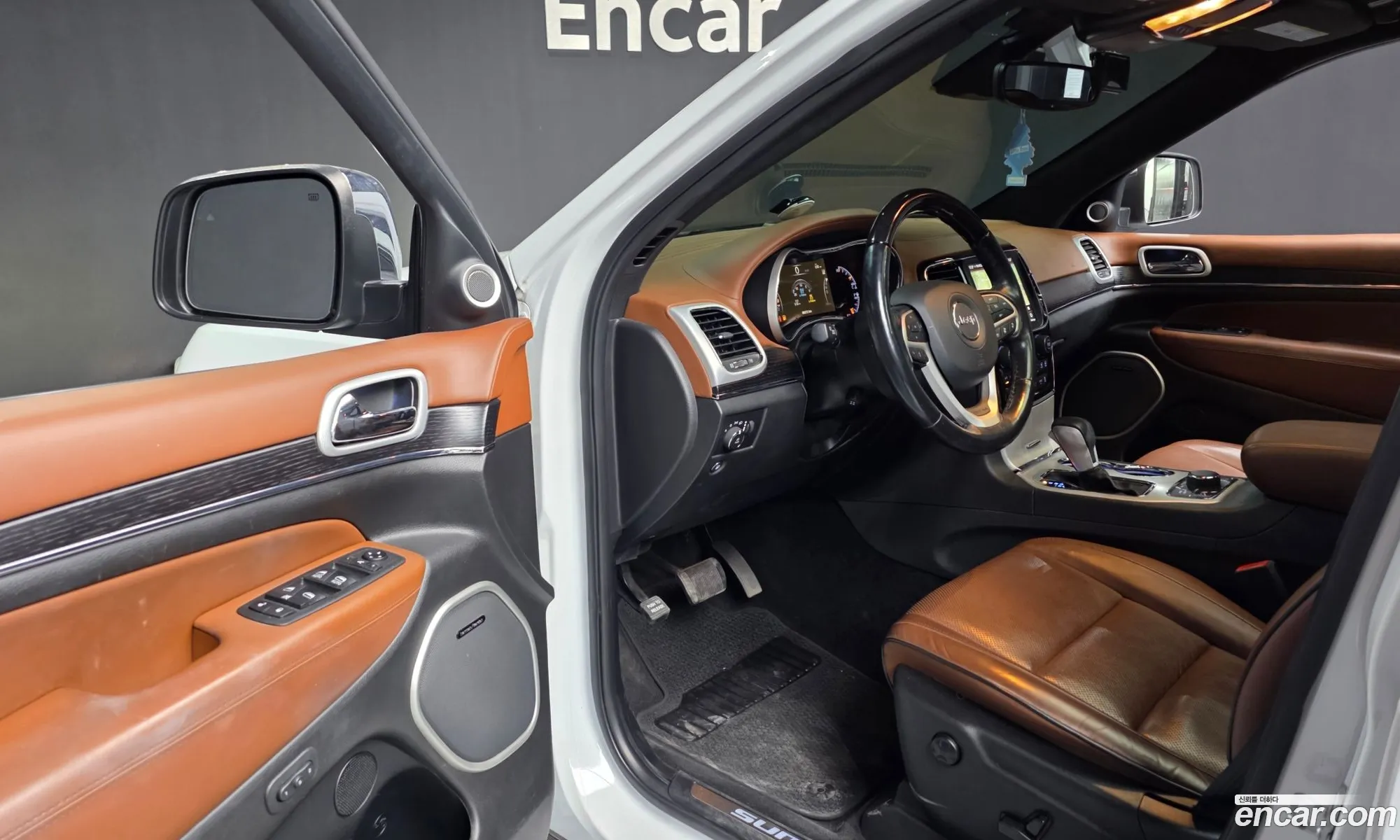 Jeep Grand Cherokee 2020 — 37