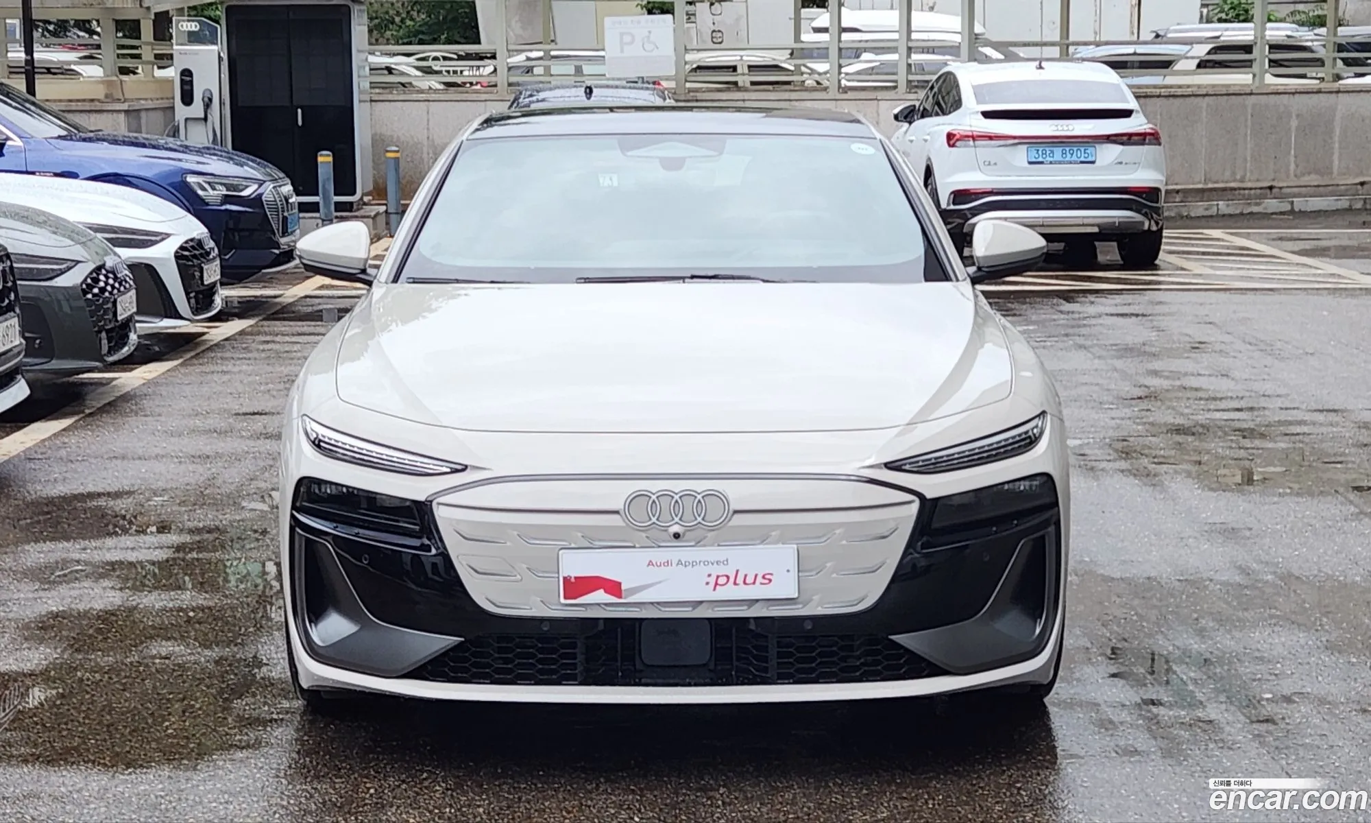 Audi A6 e-tron 2025 — 12