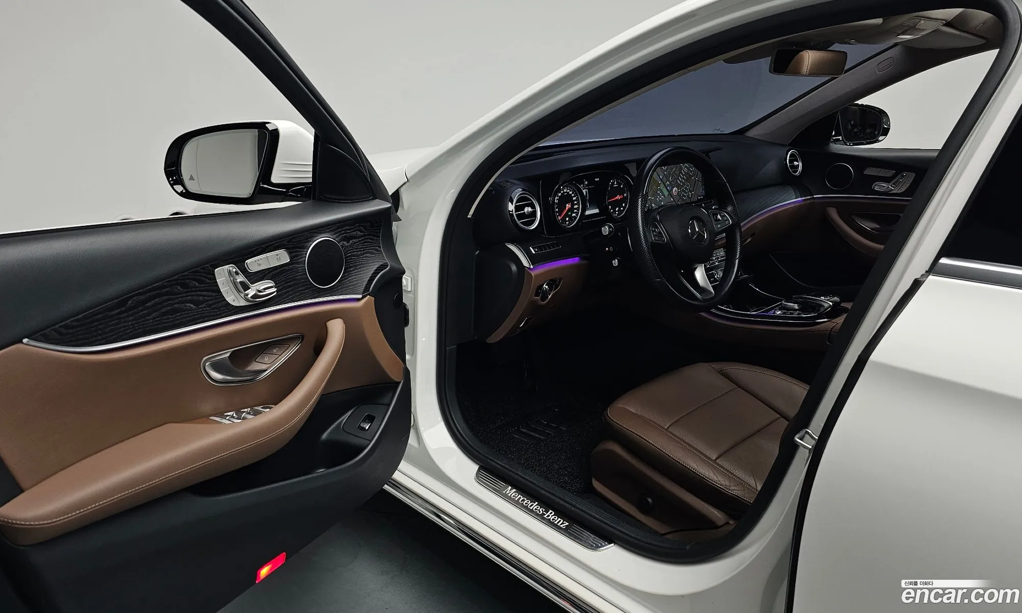 Mercedes-Benz E-Class W213 2017 WDDZF0FB3HA195599 — 9
