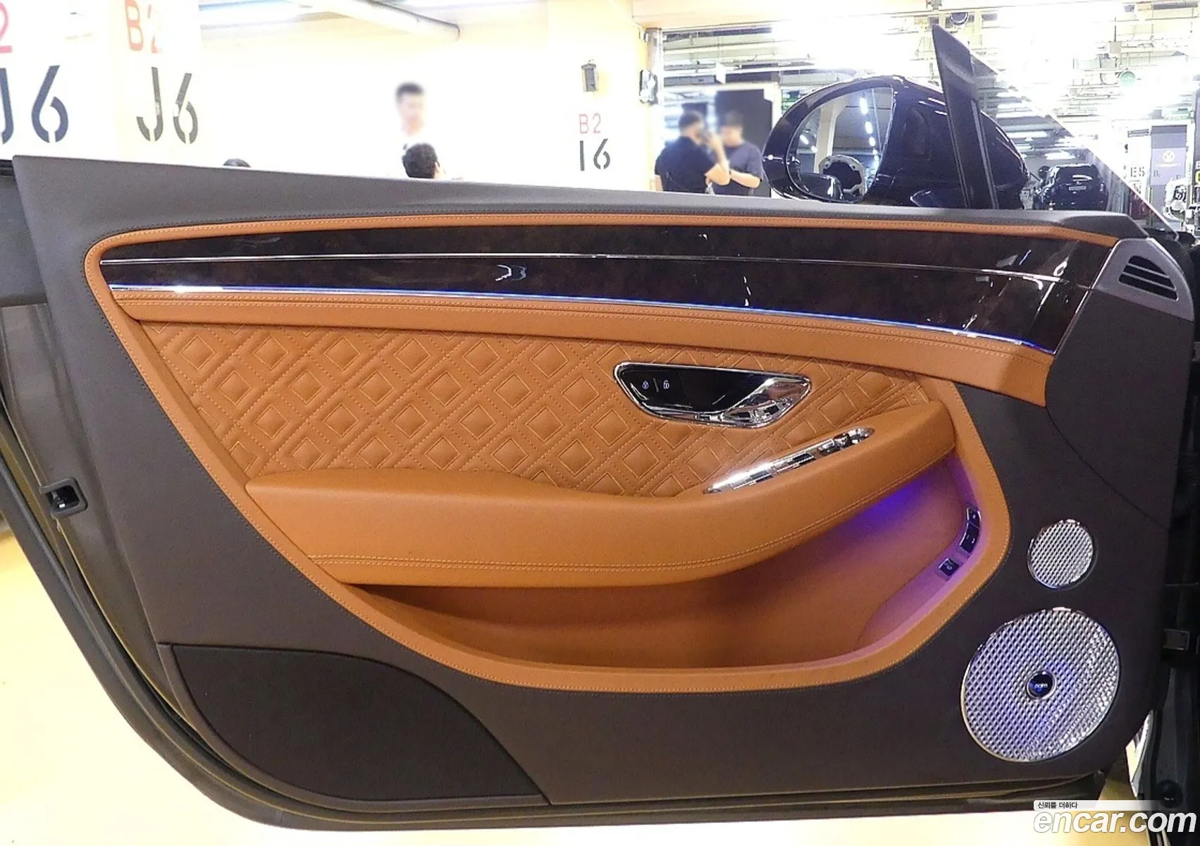 Bentley Continental GT 2022 — 6