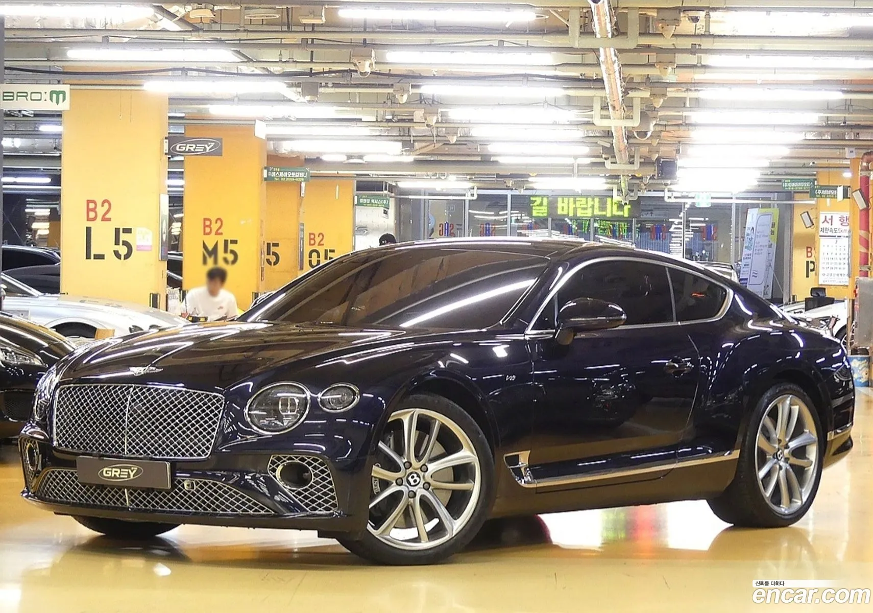 Bentley Continental GT 2022 — 10
