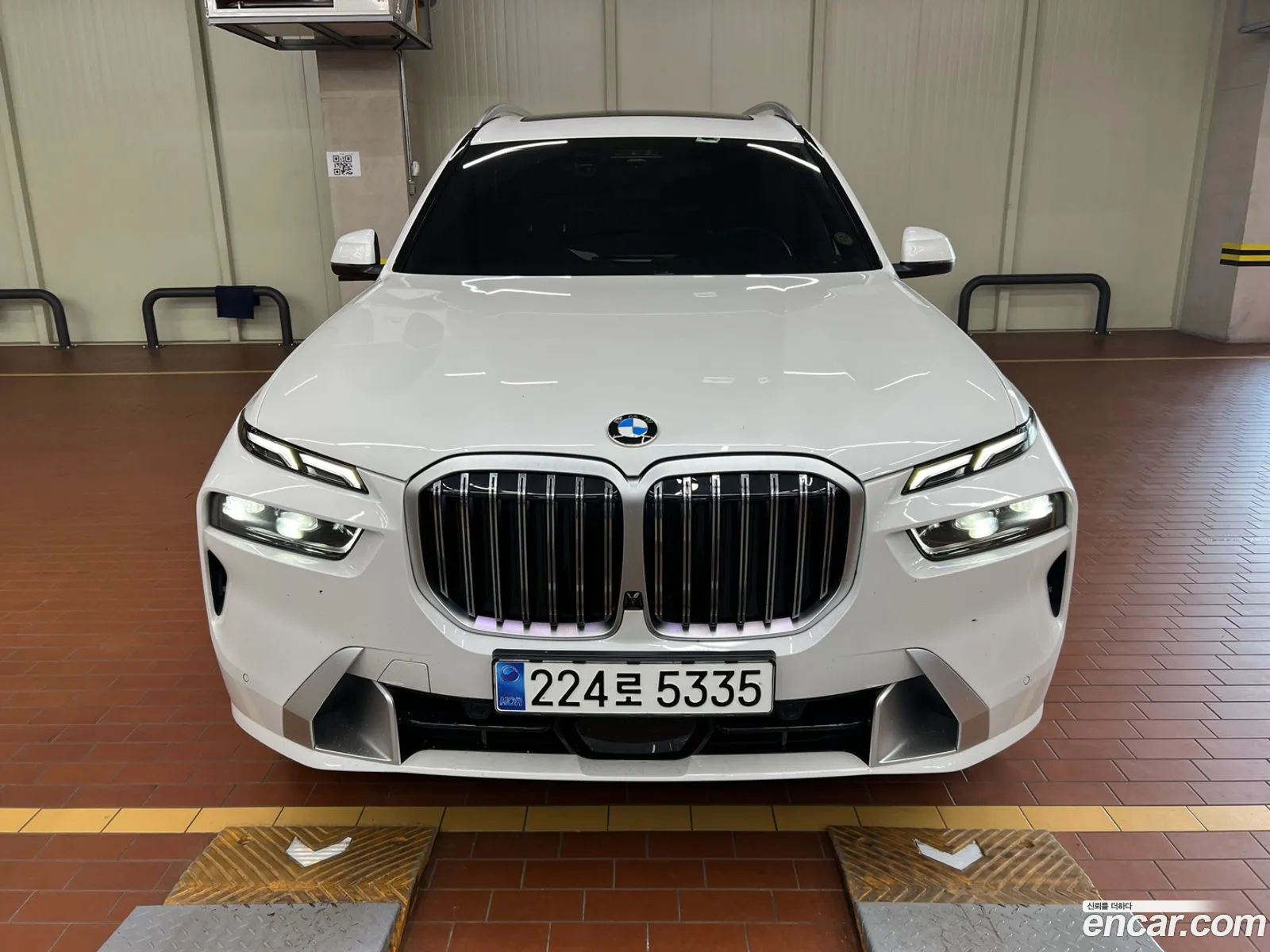 BMW X7 2023 — 6