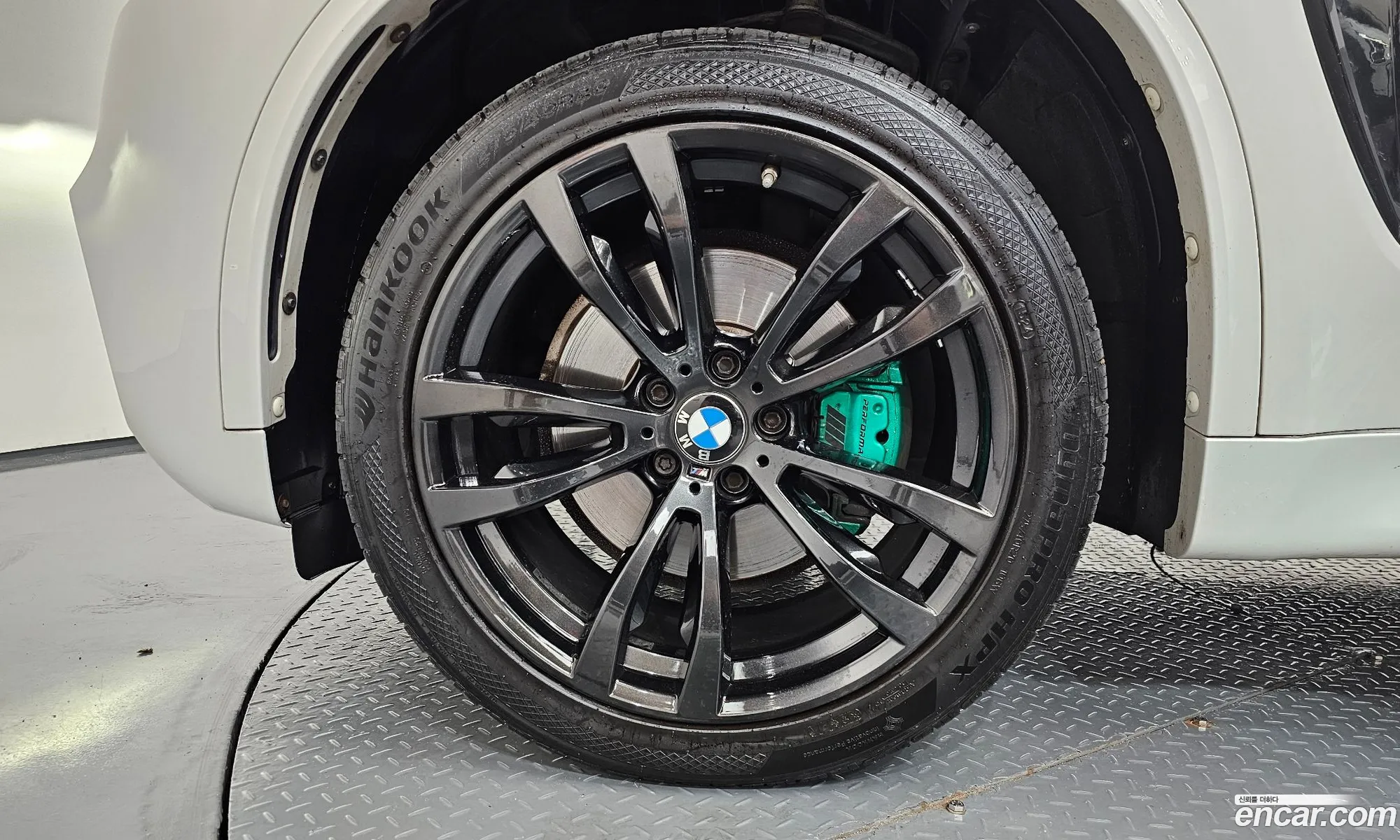 BMW X5 2017 — 17
