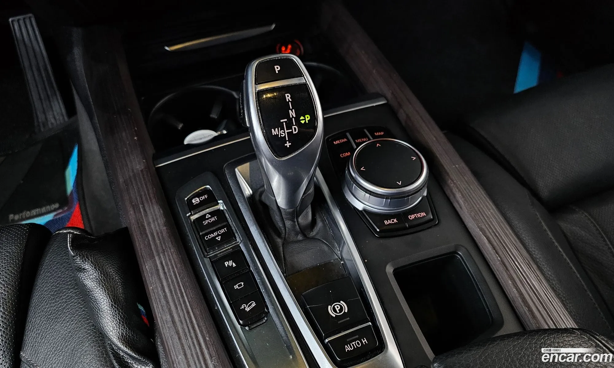 BMW X5 2017 — 18