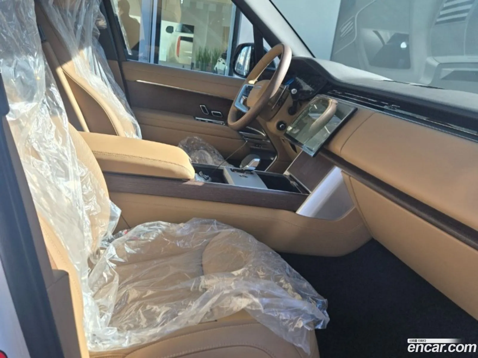 Land Rover Range Rover 2025 — 13
