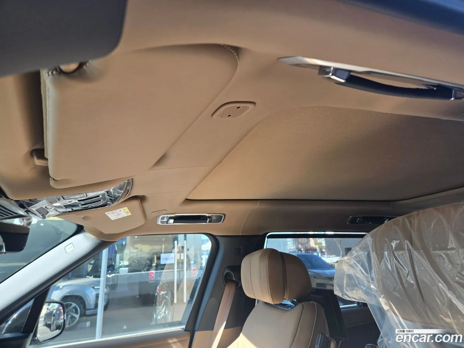 Land Rover Range Rover 2025 — 9