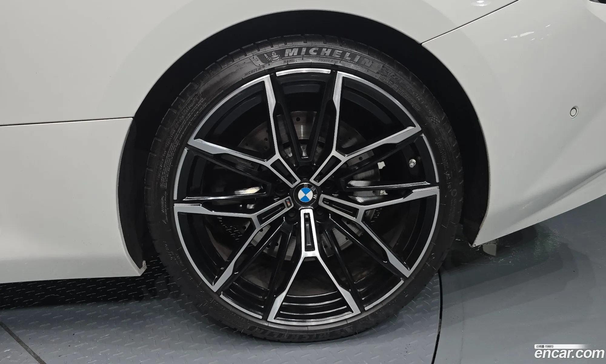BMW M2 2024 WBS11DM0XR8E45164 — 17