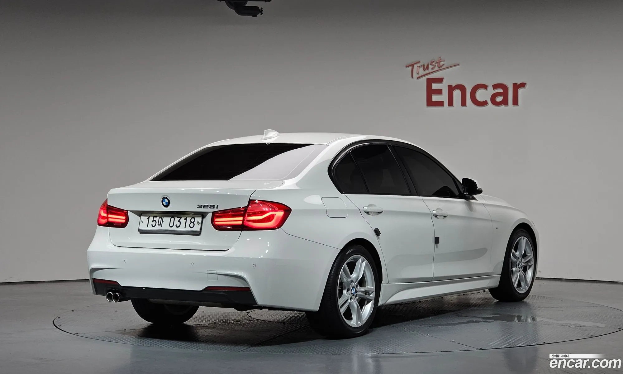 BMW 3 Series 2016 WBA8E9106GK437875 — 3