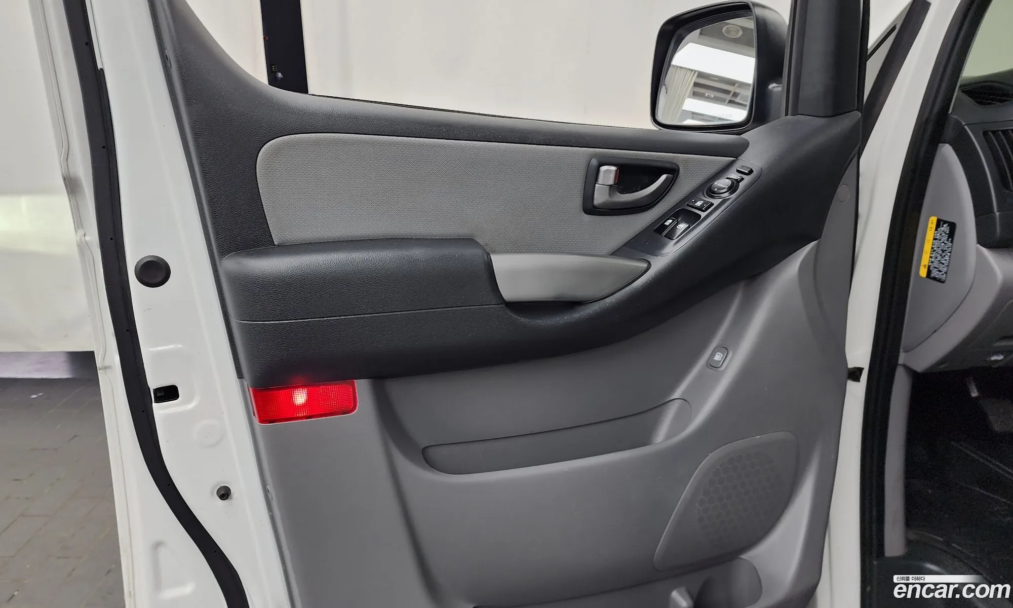 Hyundai Grand Starex 2021 — 18