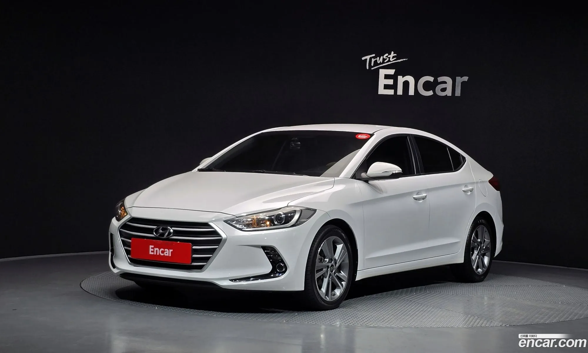 Hyundai Elantra AD 2017 — 23