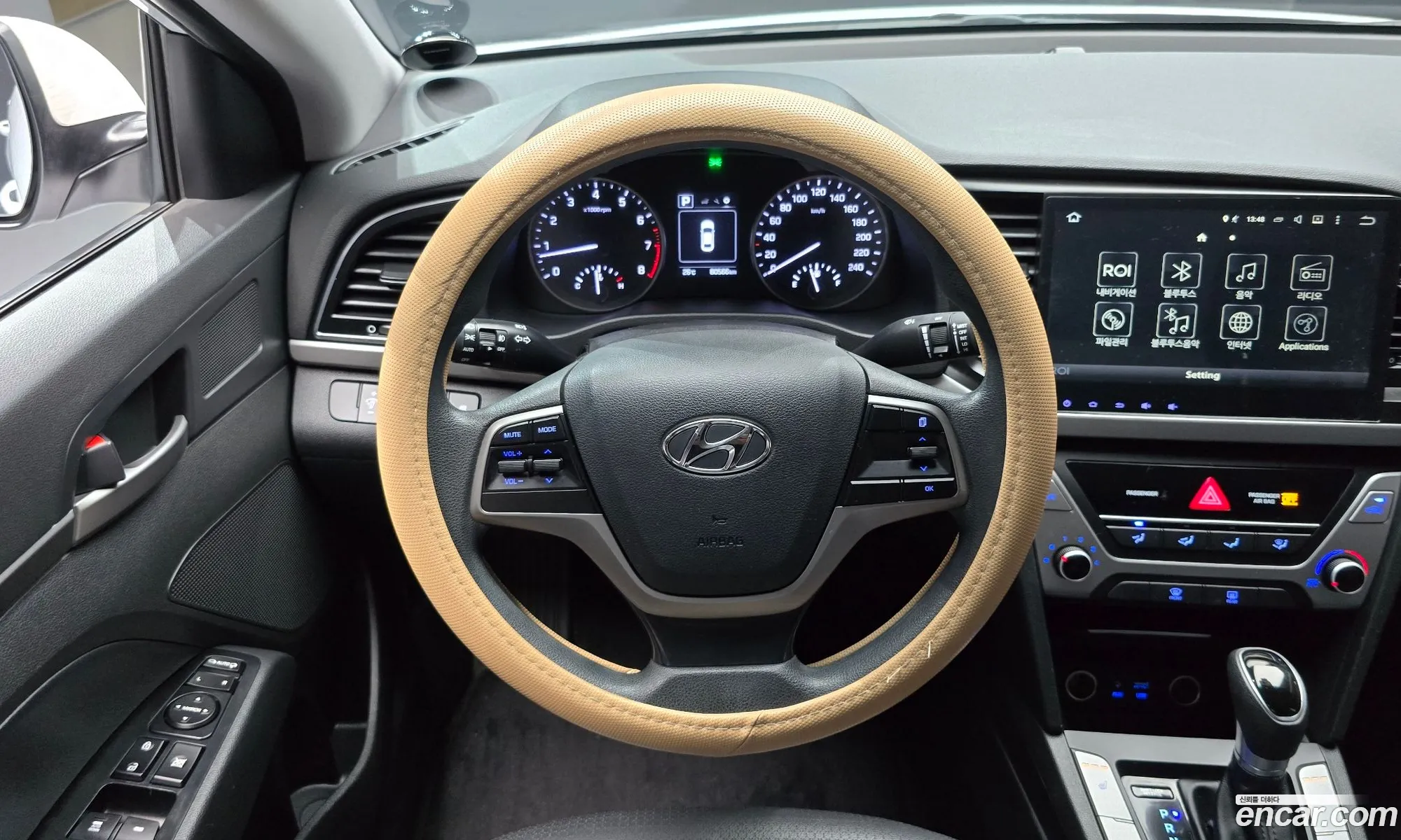 Hyundai Elantra AD 2017 — 16