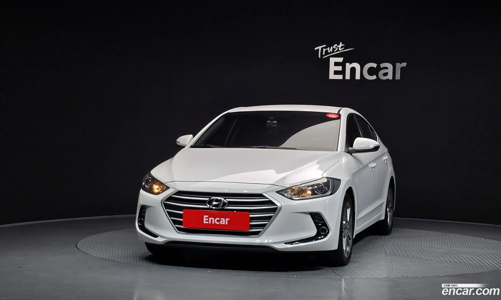 Hyundai Elantra AD 2017 — 26