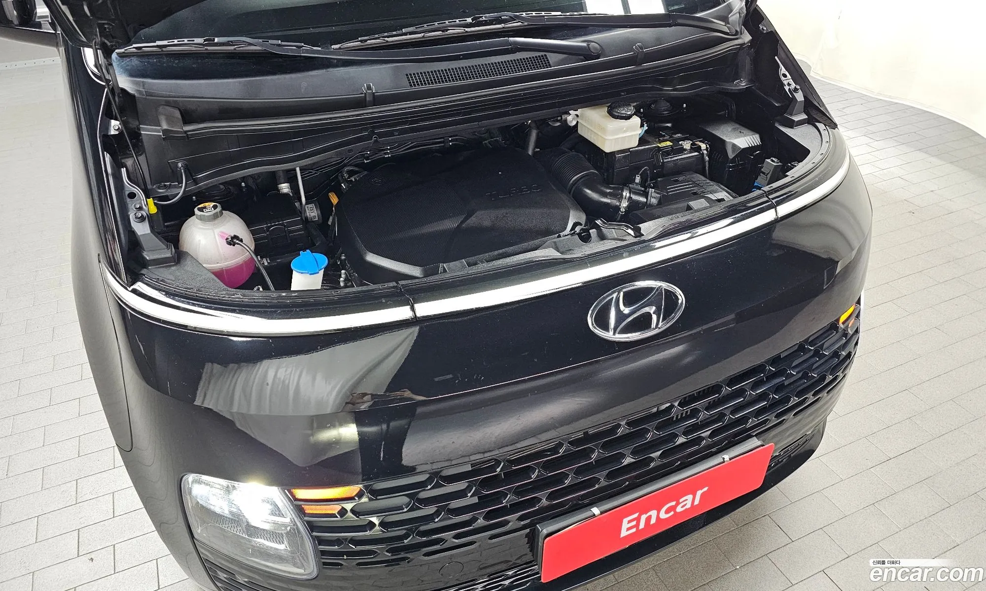 Hyundai Staria 2023 — 13