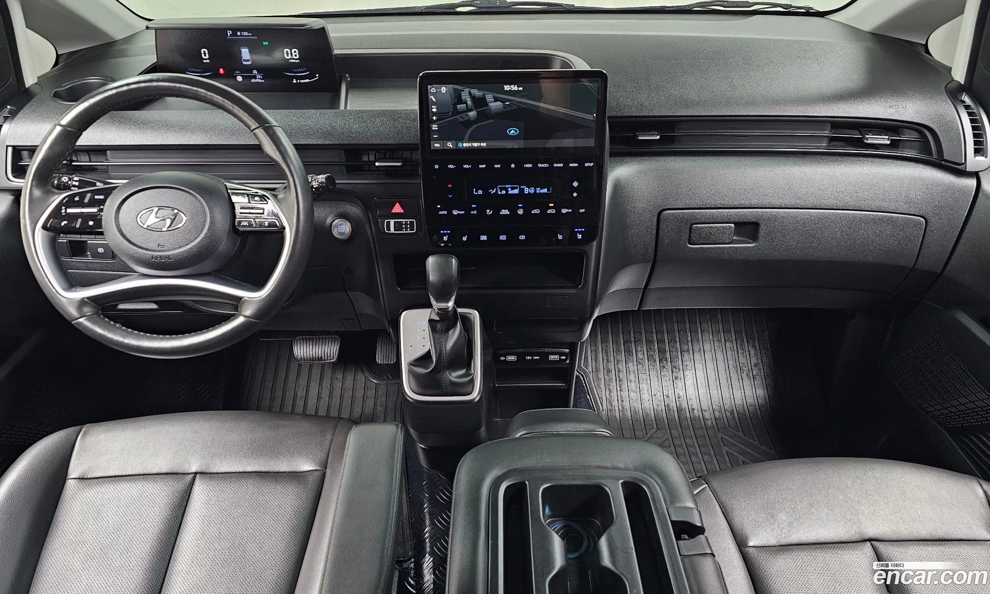 Hyundai Staria 2023 — 4