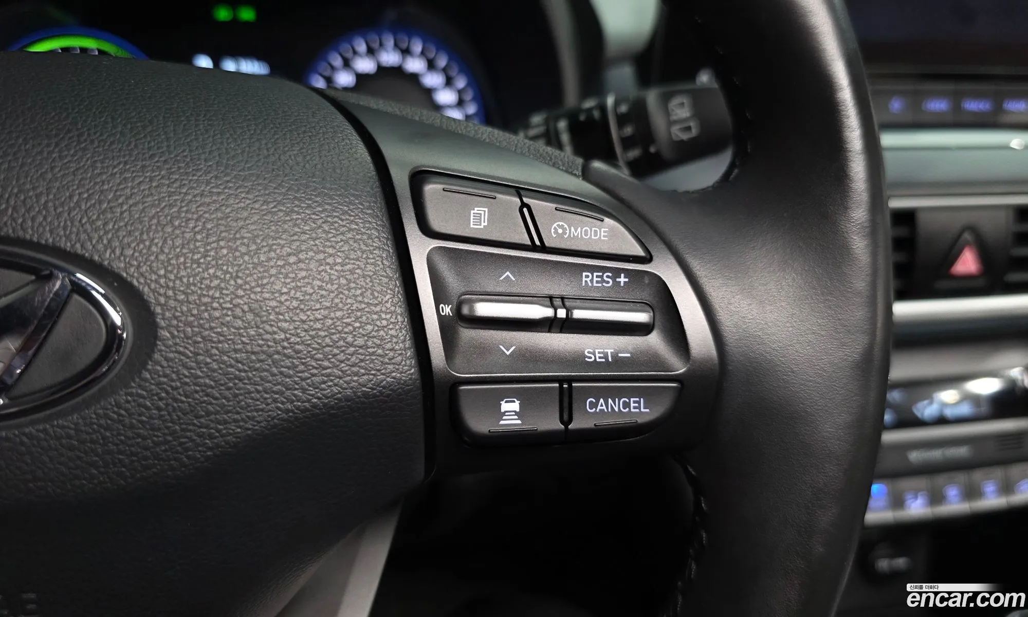 Hyundai Kona Hybrid 2020 — 16
