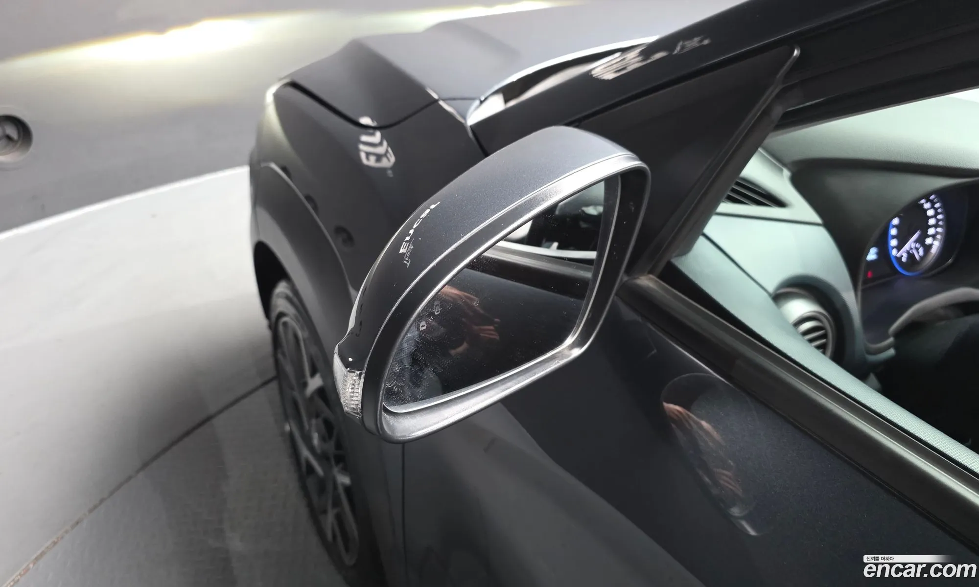 Hyundai Kona Hybrid 2020 — 13