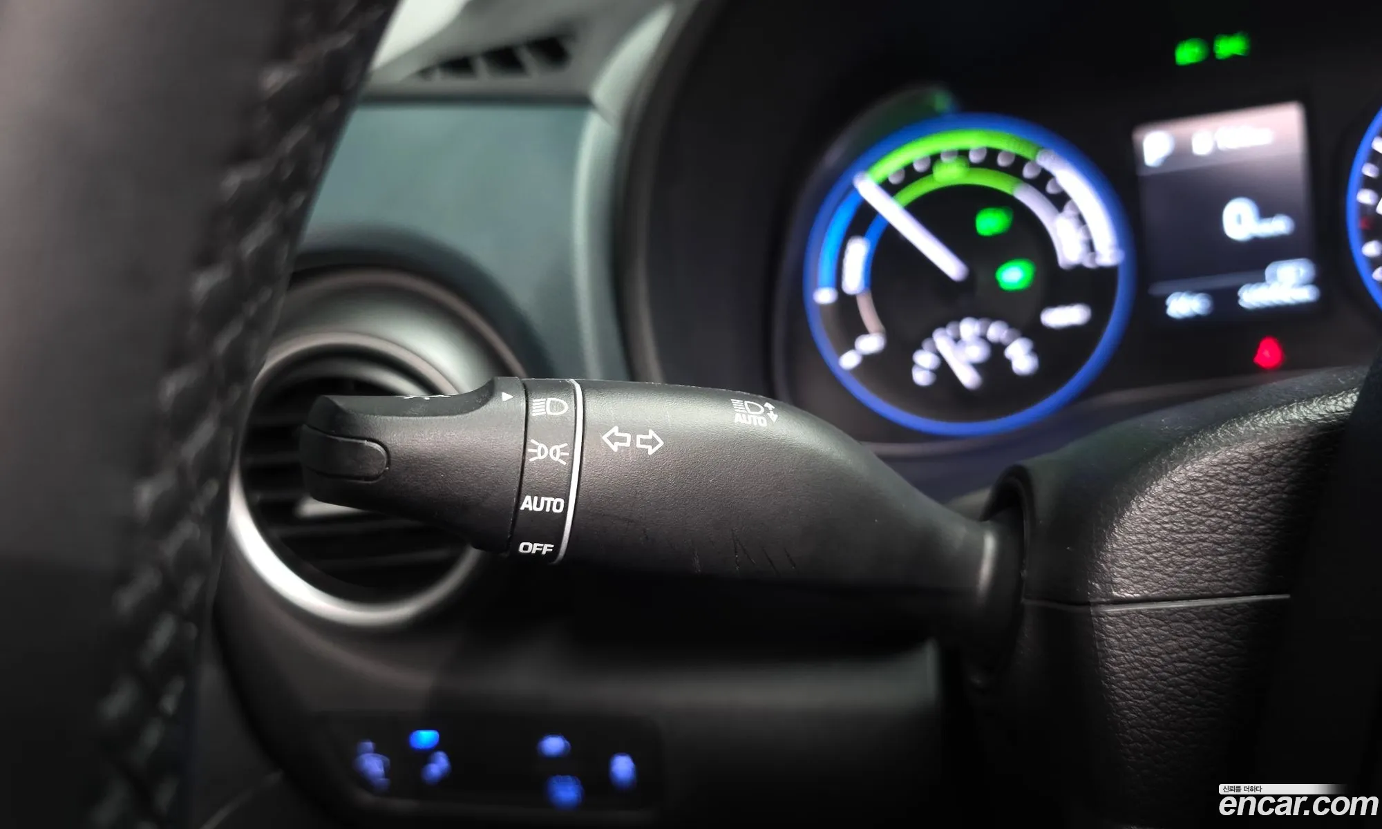 Hyundai Kona Hybrid 2020 — 24