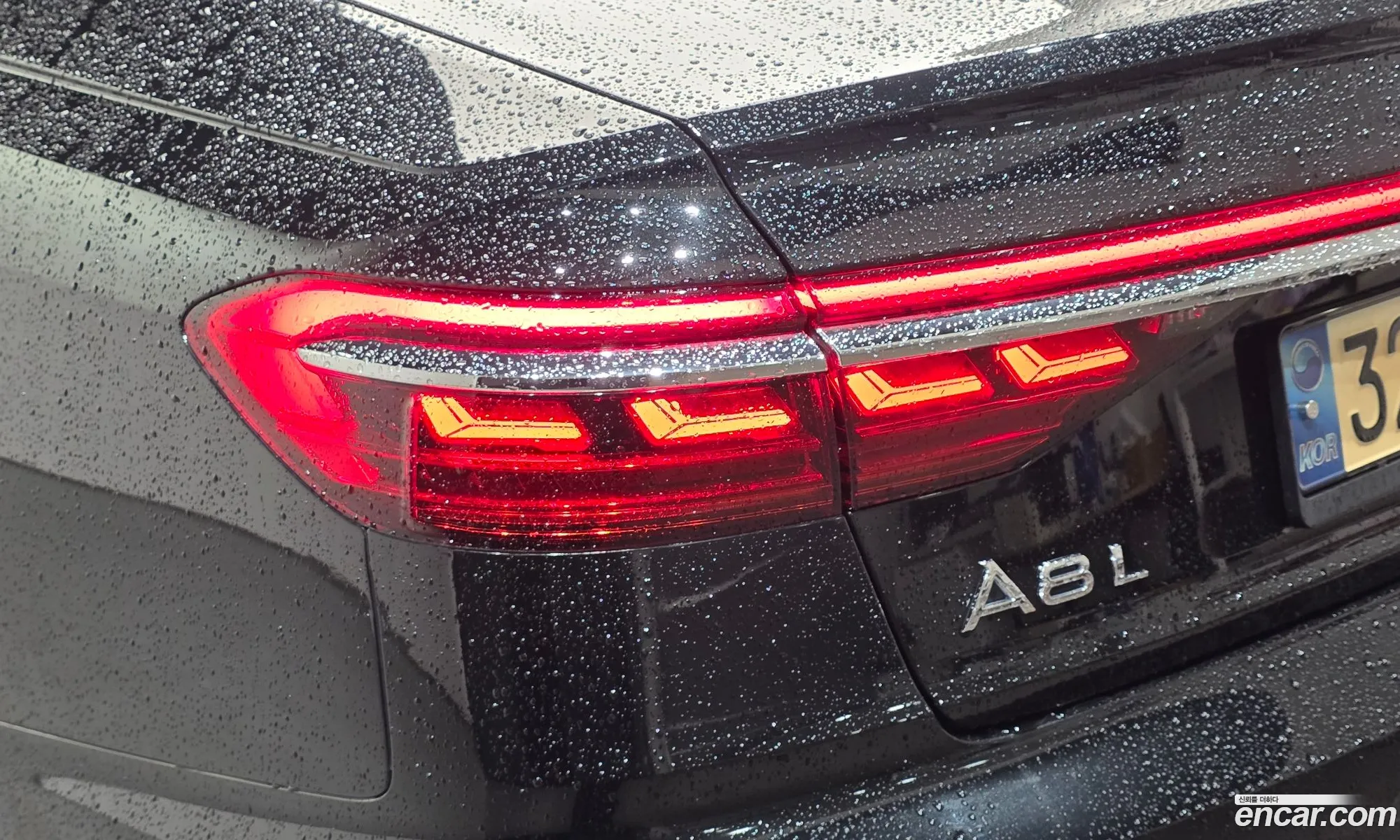 Audi A8 2021 WAUZZZF85MN031815 — 19