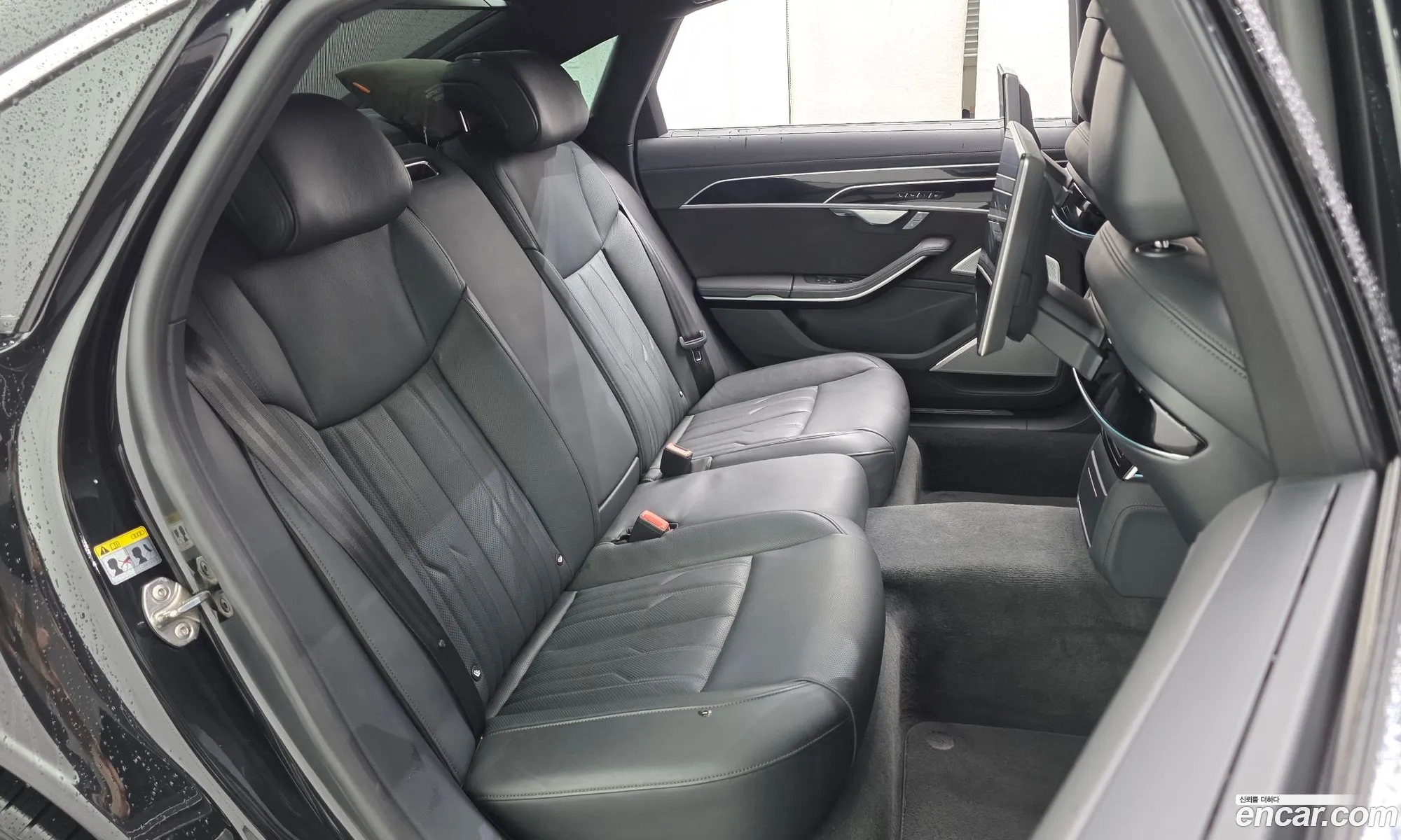 Audi A8 2021 WAUZZZF85MN031815 — 31