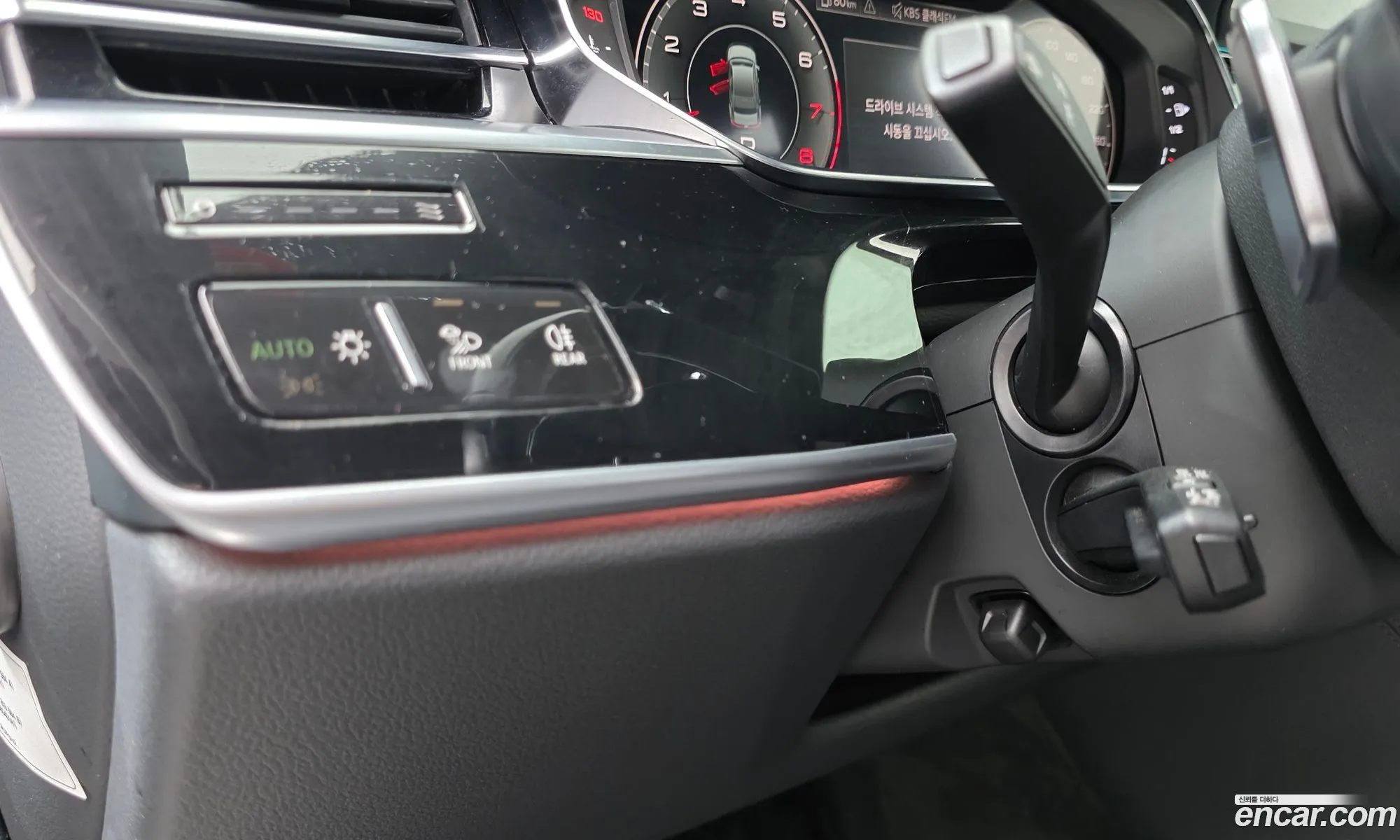 Audi A8 2021 WAUZZZF85MN031815 — 11