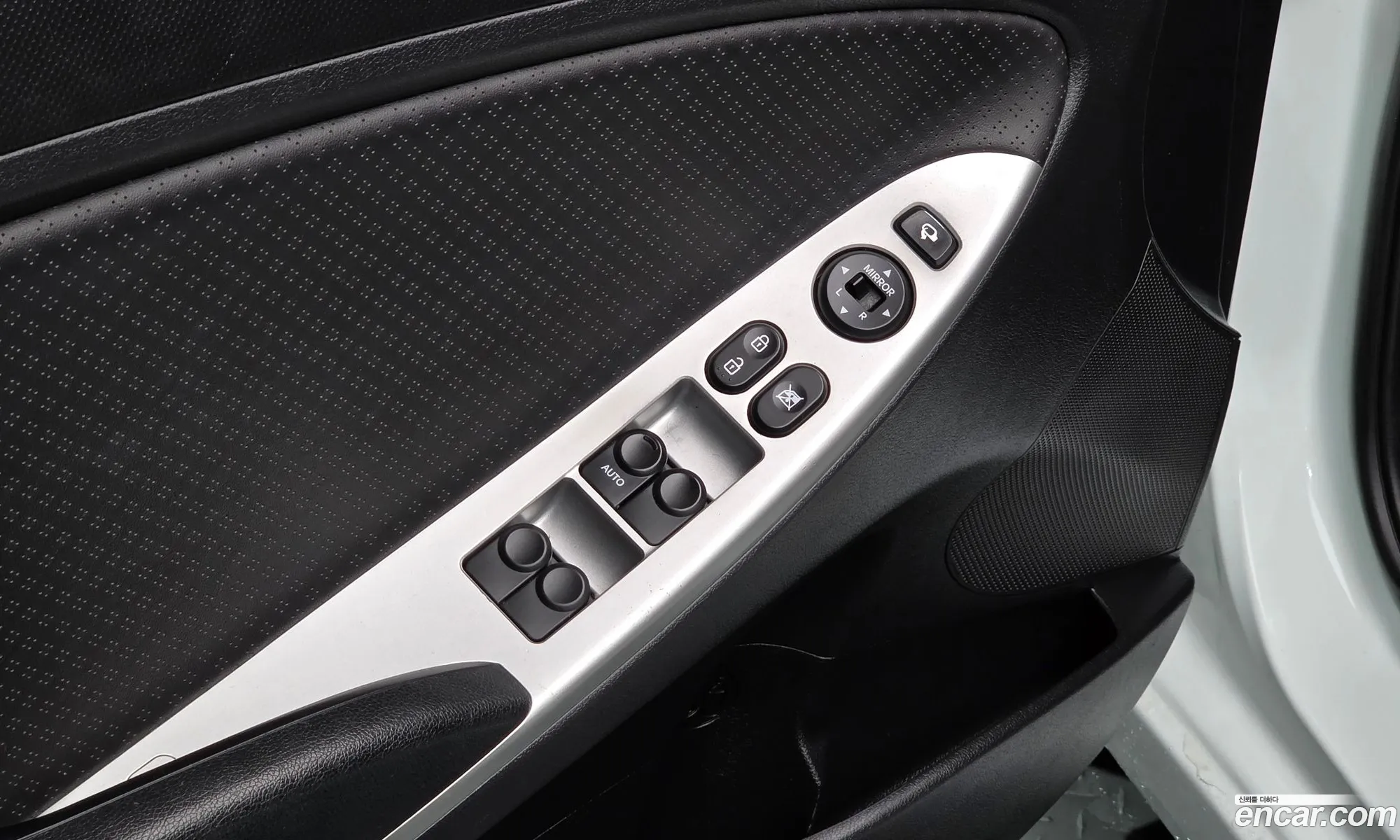 Hyundai Accent 2012 — 3