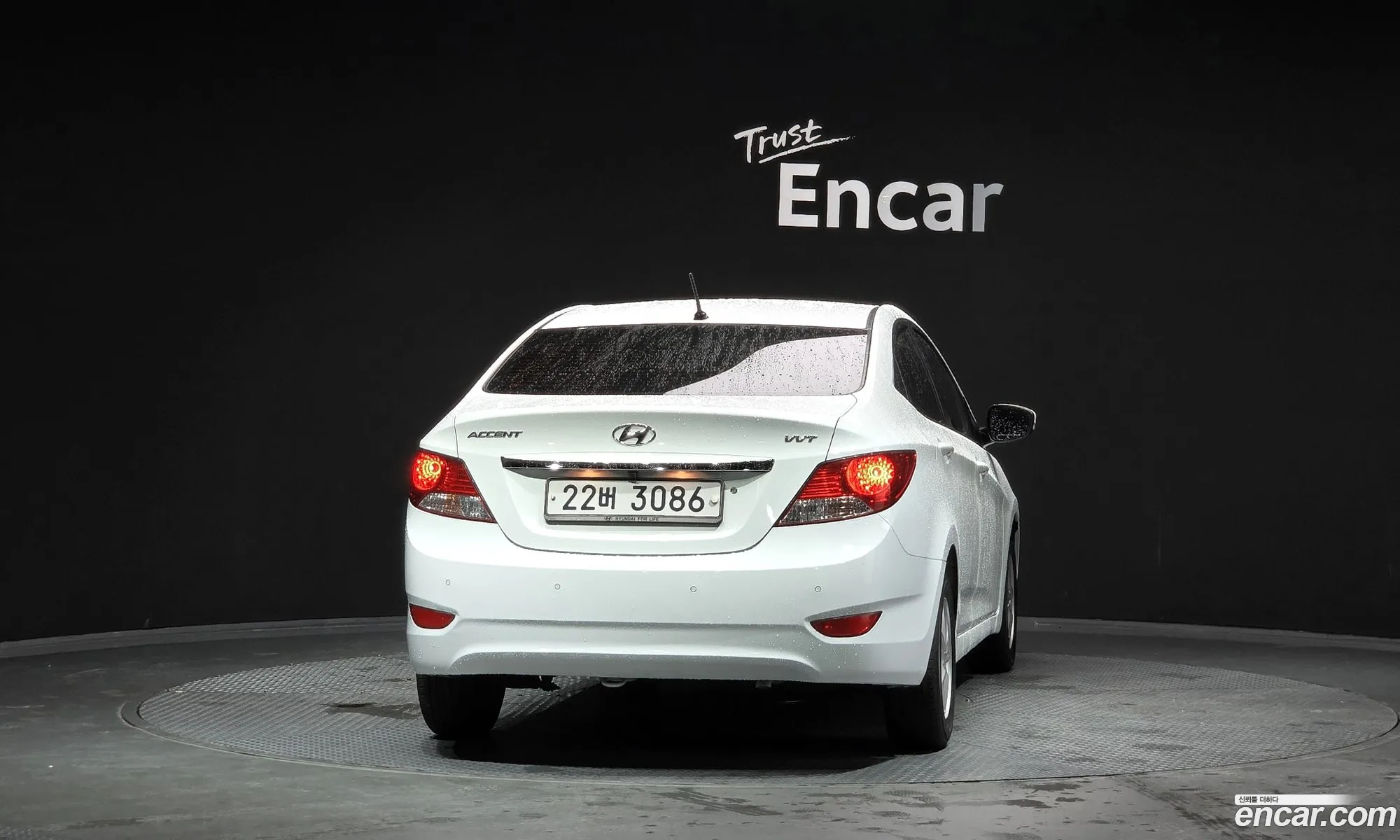 Hyundai Accent 2012 — 5